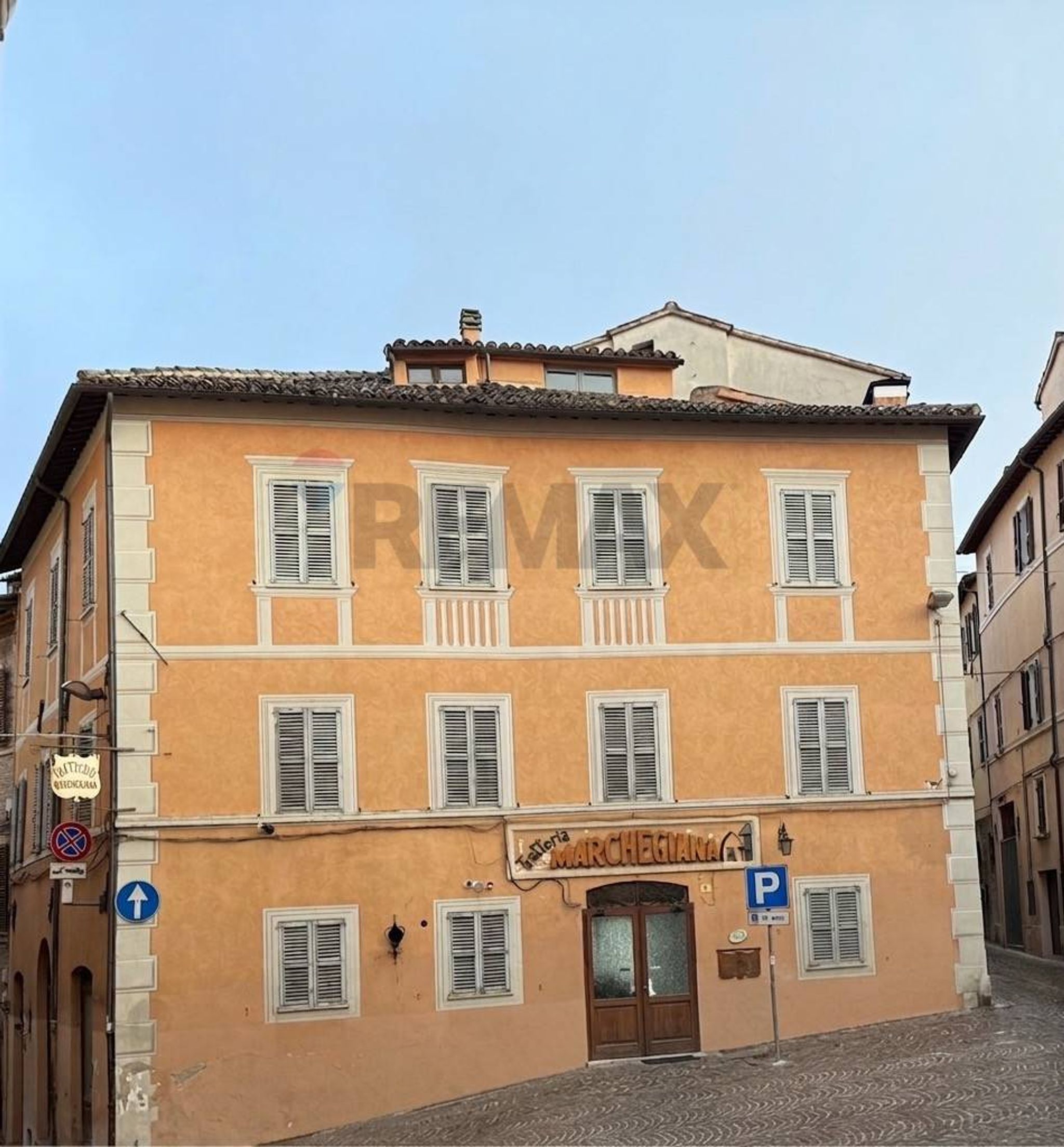 Edificio all'aperto