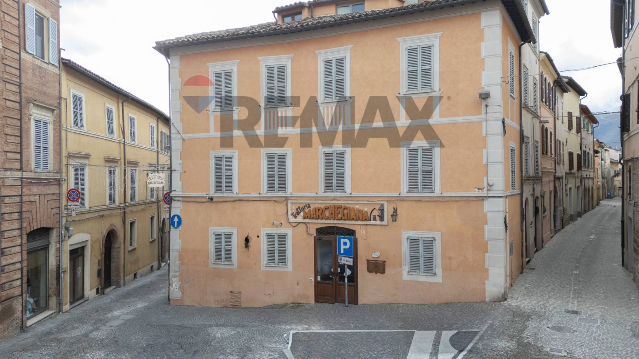 Edificio all'aperto