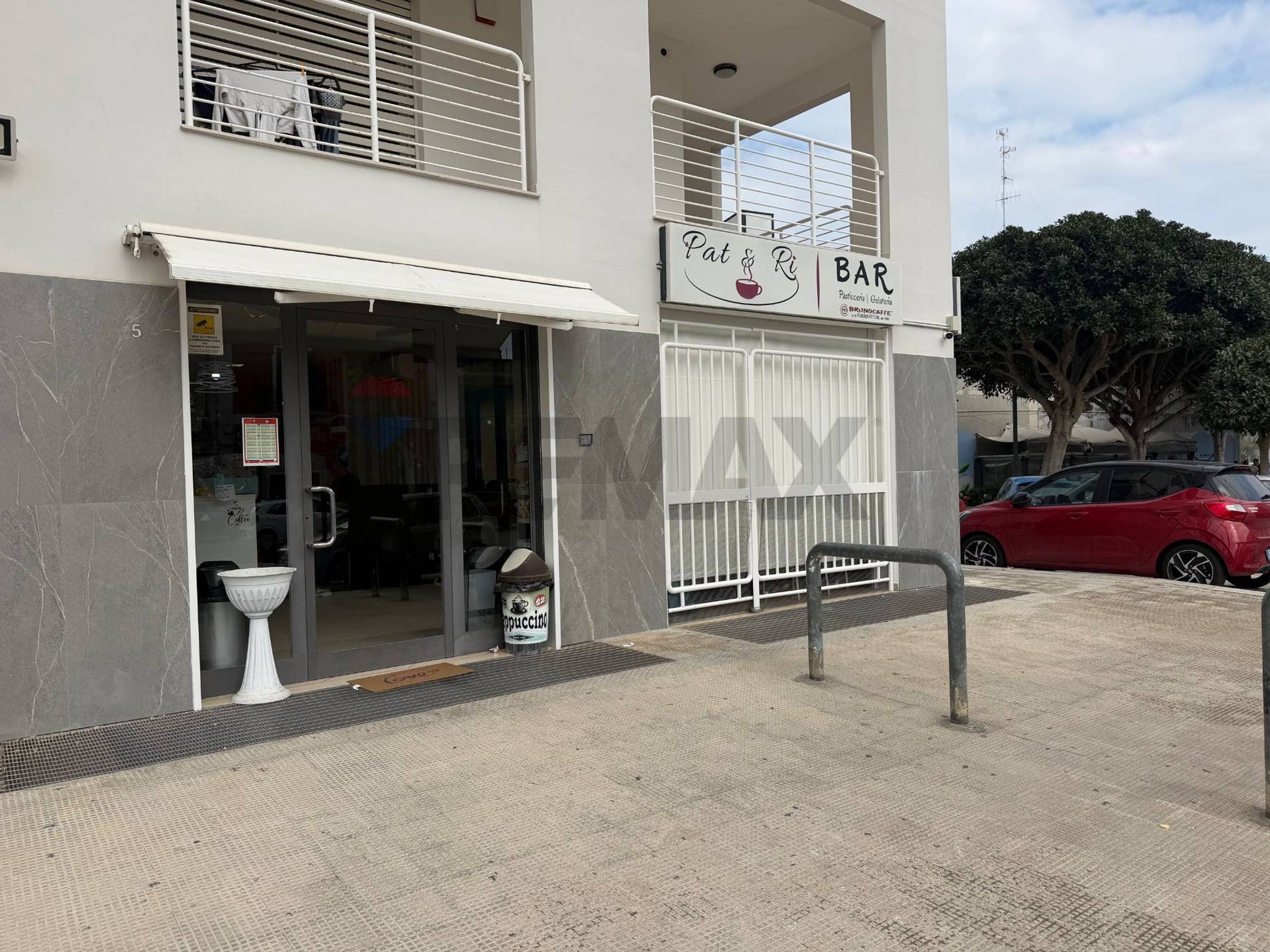 Edificio all'aperto
