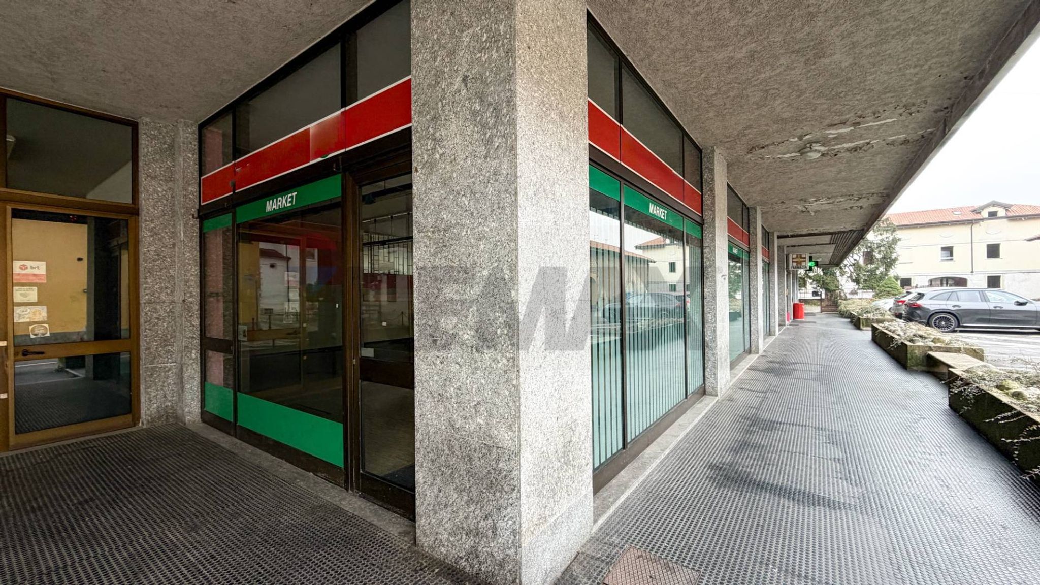 Edificio all'aperto