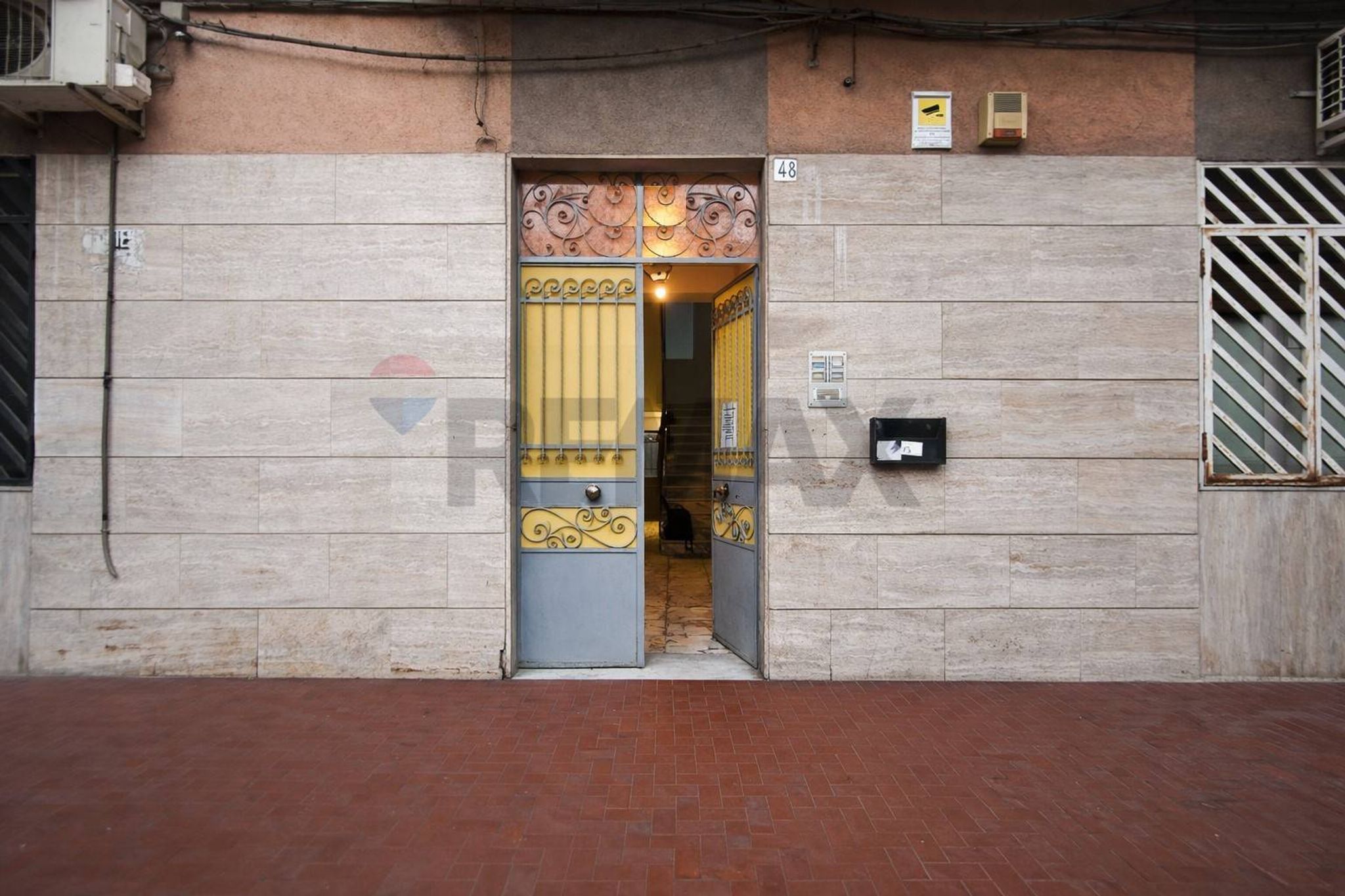 Edificio all'aperto