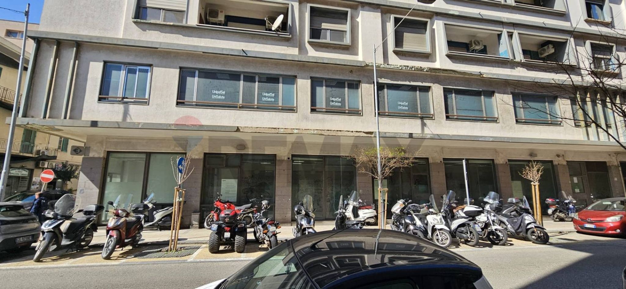 Edificio all'aperto