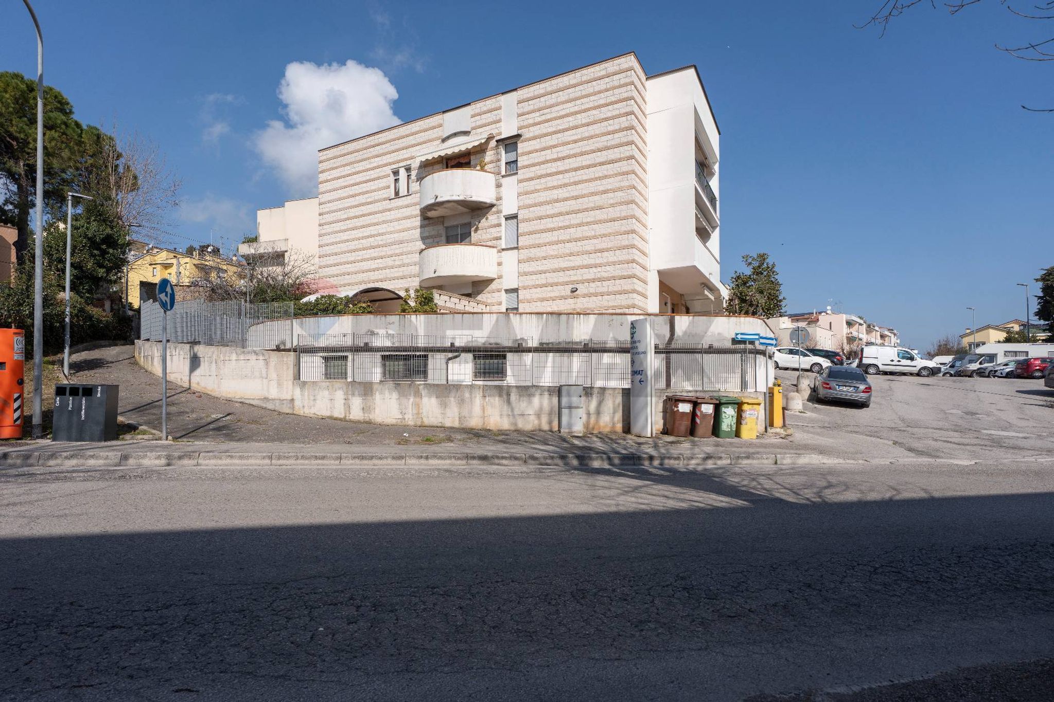 Edificio all'aperto