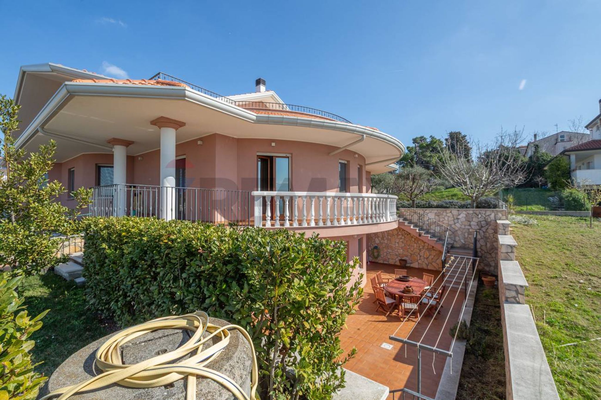 Casa all'aperto