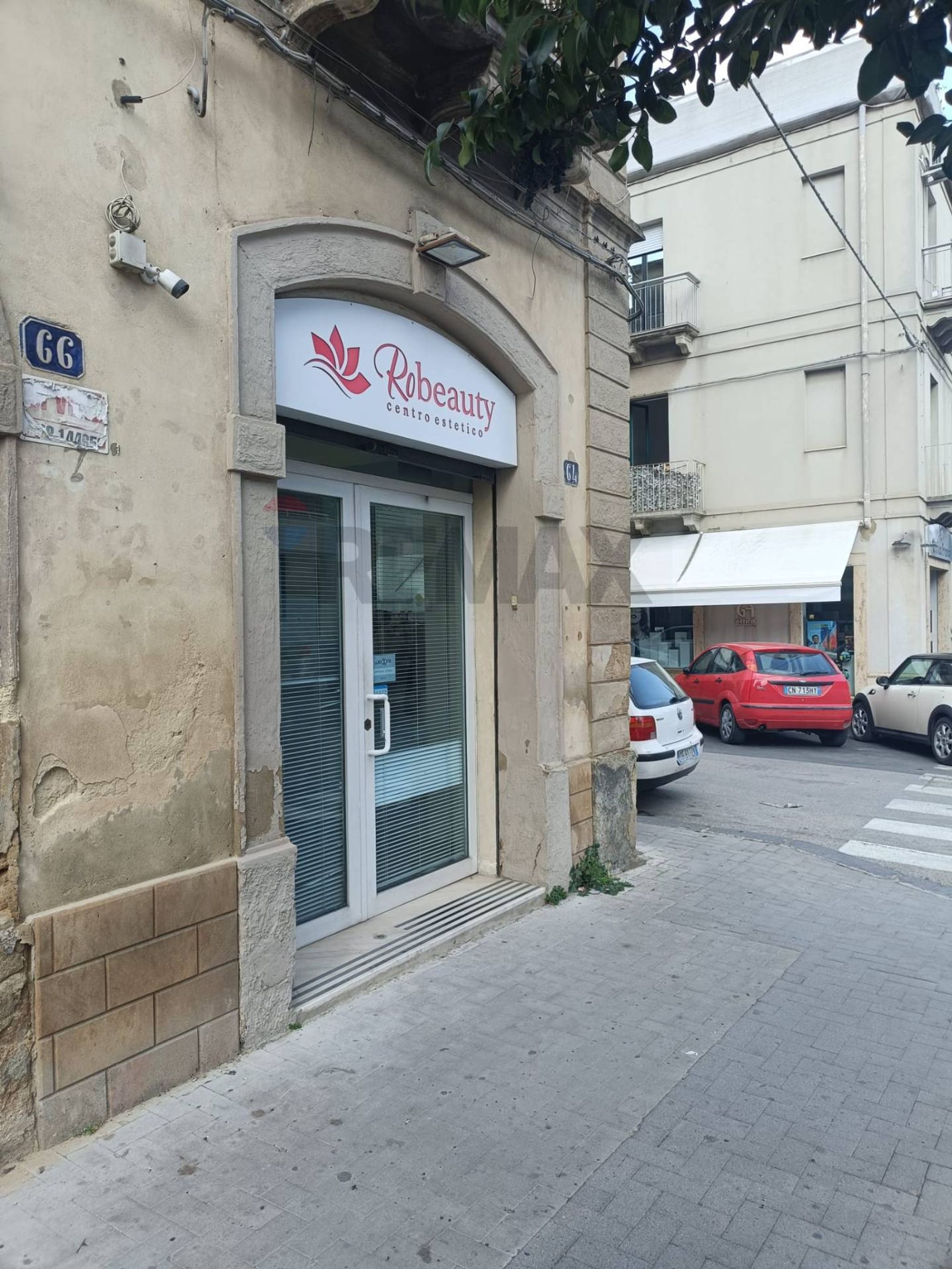 Edificio all'aperto