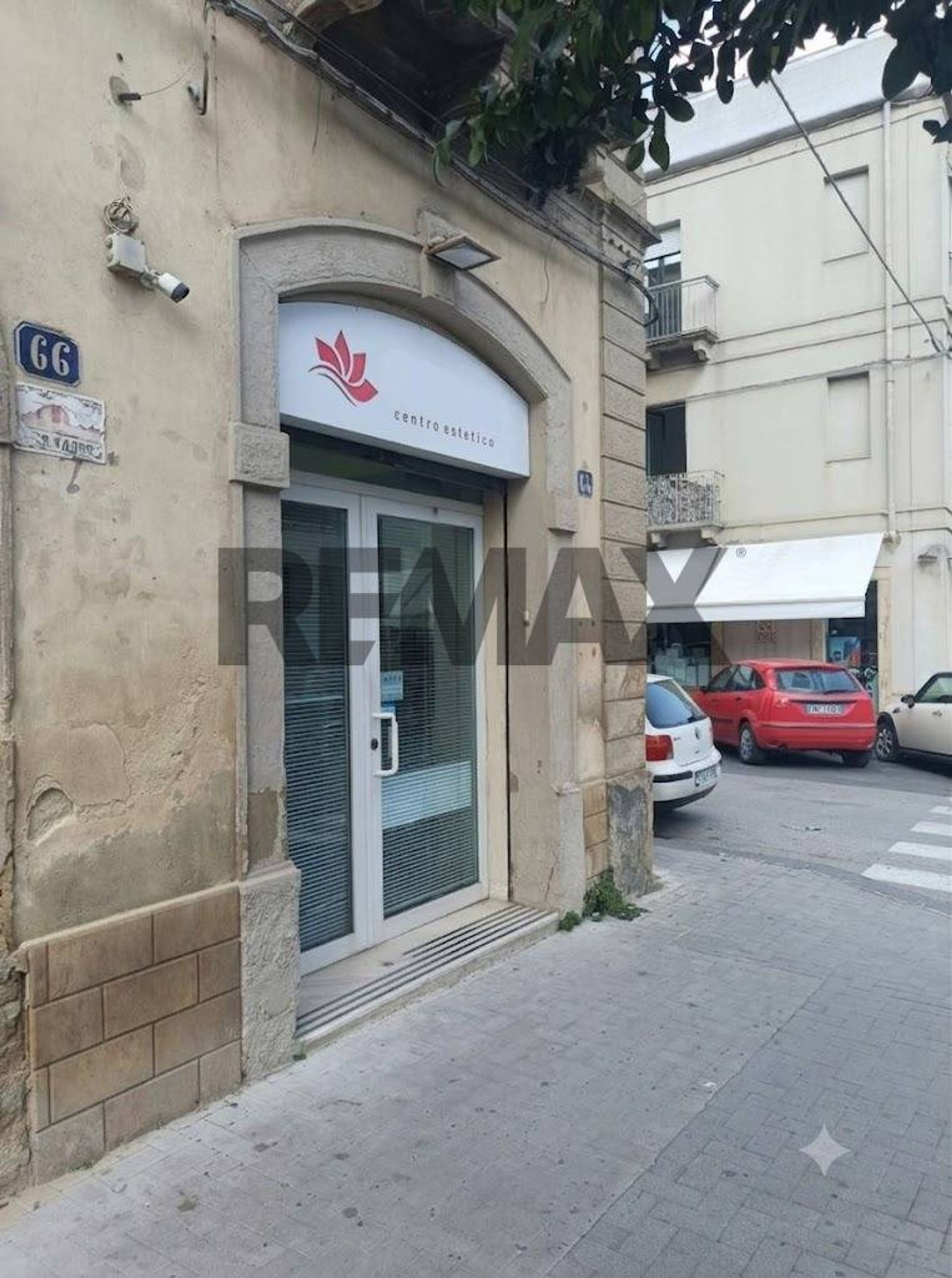 Edificio all'aperto