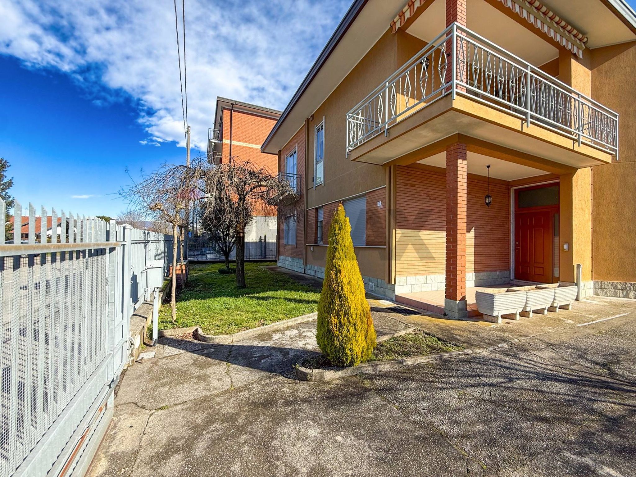 Property in Lomagna