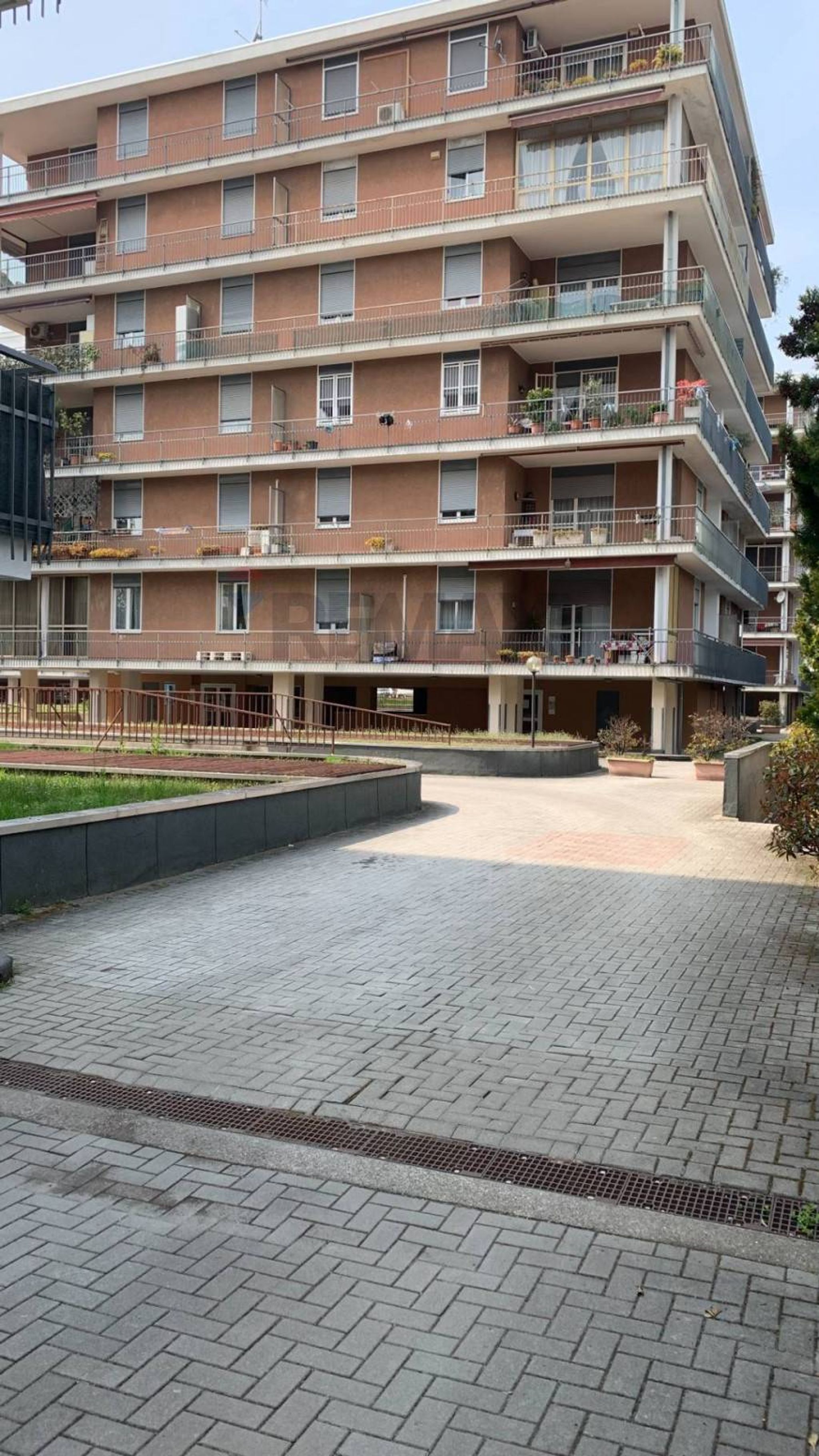 Edificio all'aperto