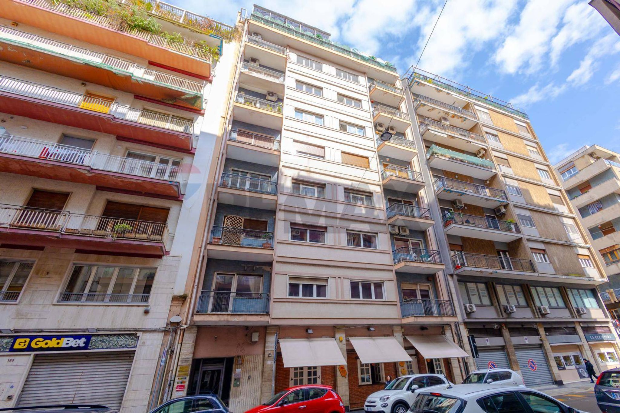 Edificio all'aperto