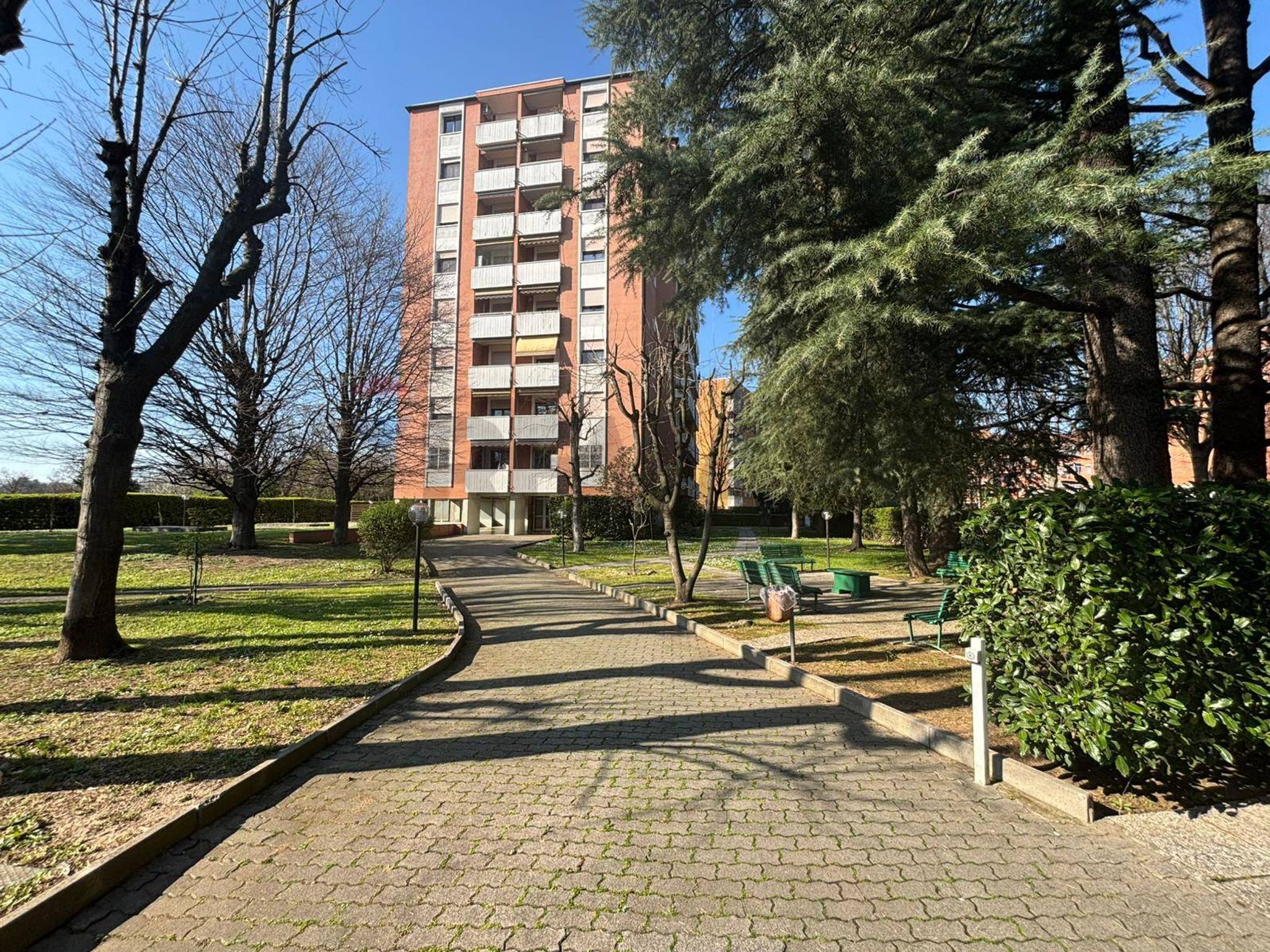 Edificio all'aperto