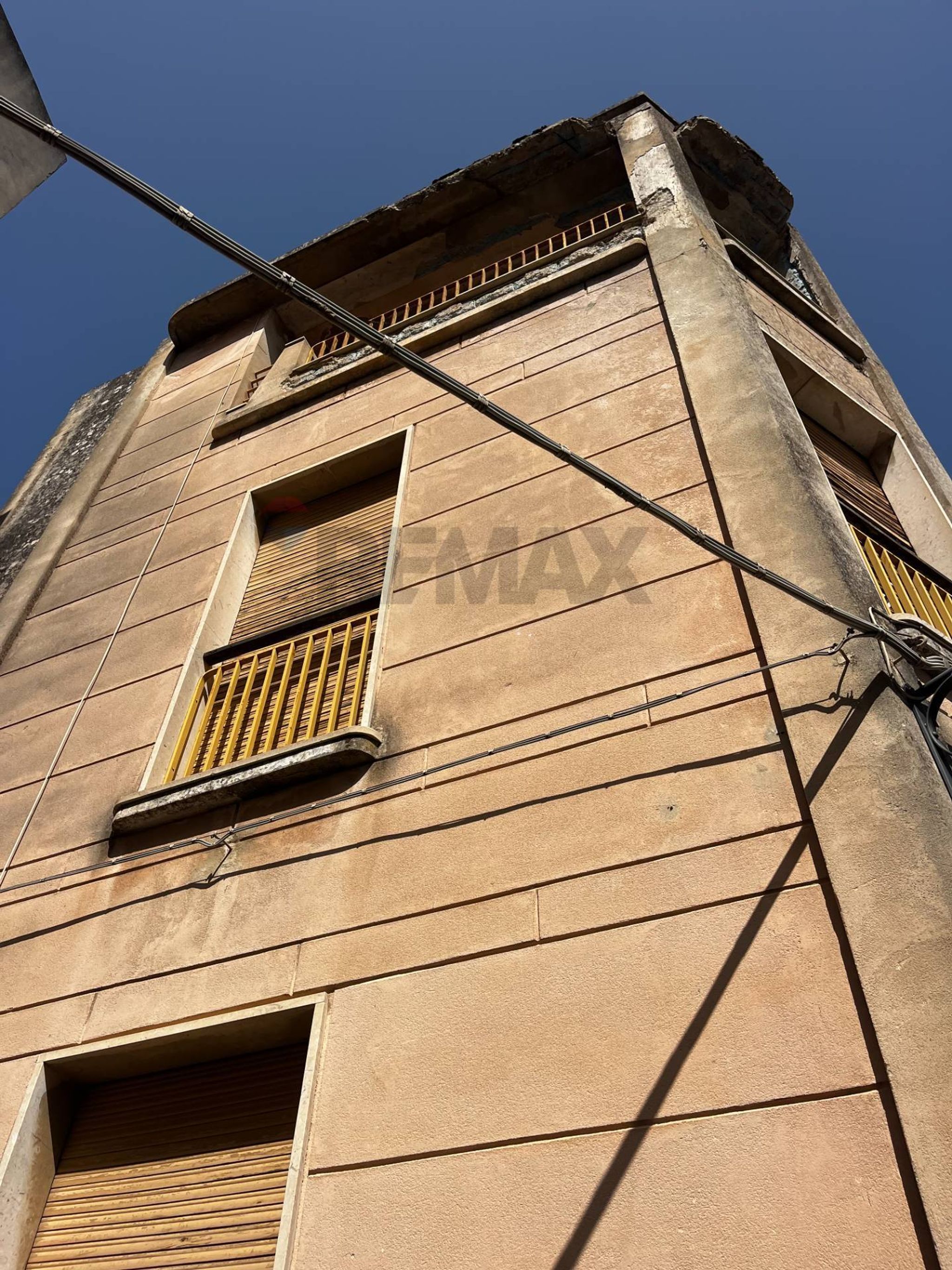 Edificio all'aperto