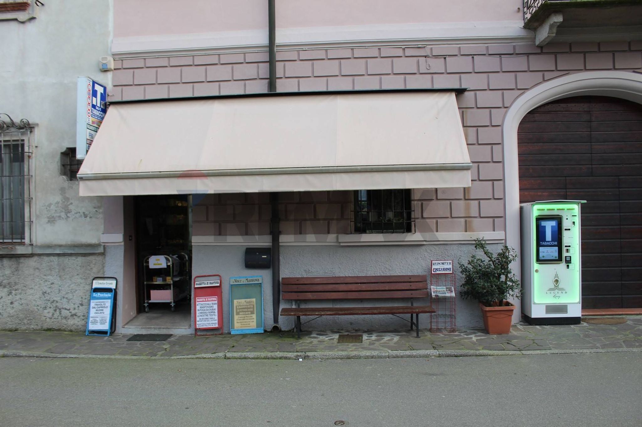 Edificio all'aperto