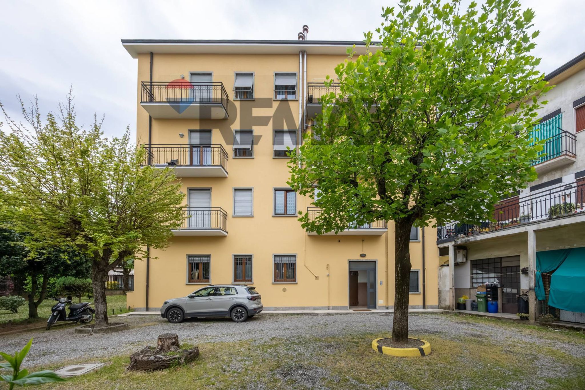 Edificio all'aperto