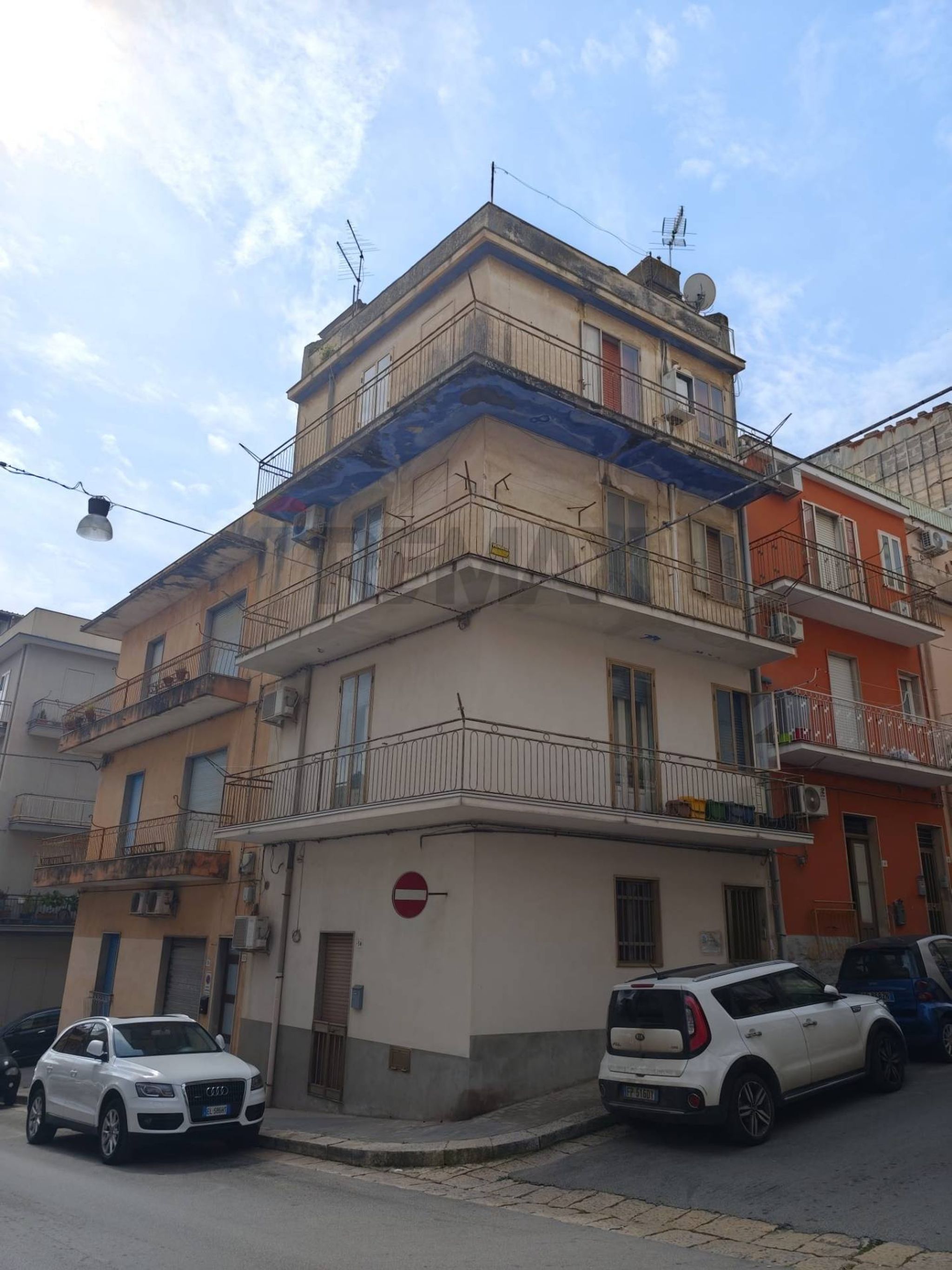 Edificio all'aperto