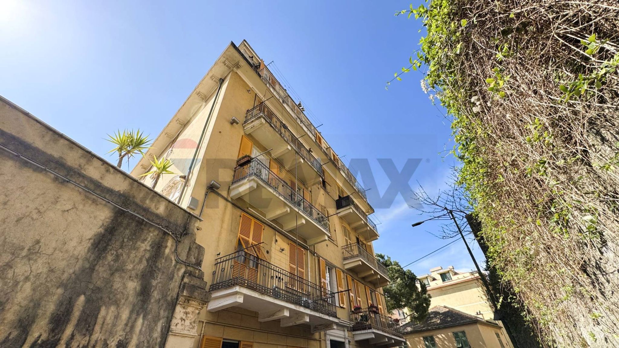 Edificio all'aperto