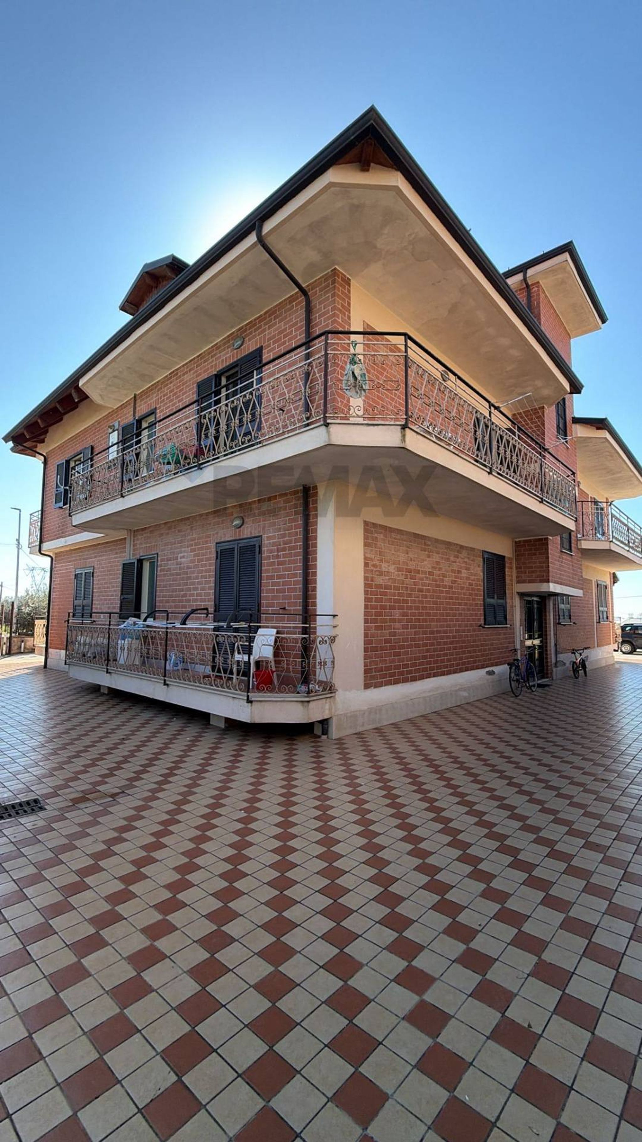 Edificio all'aperto