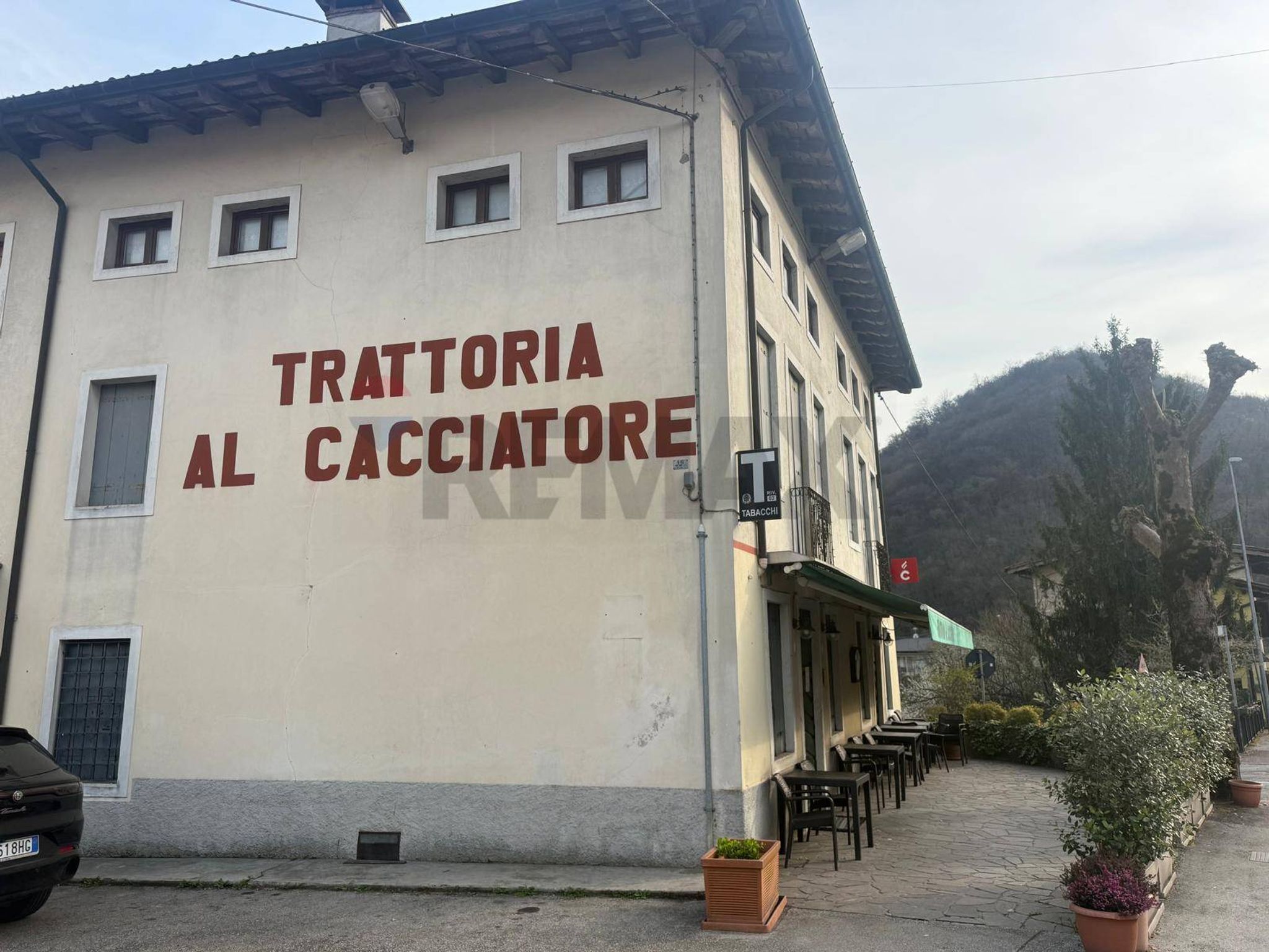 Edificio all'aperto