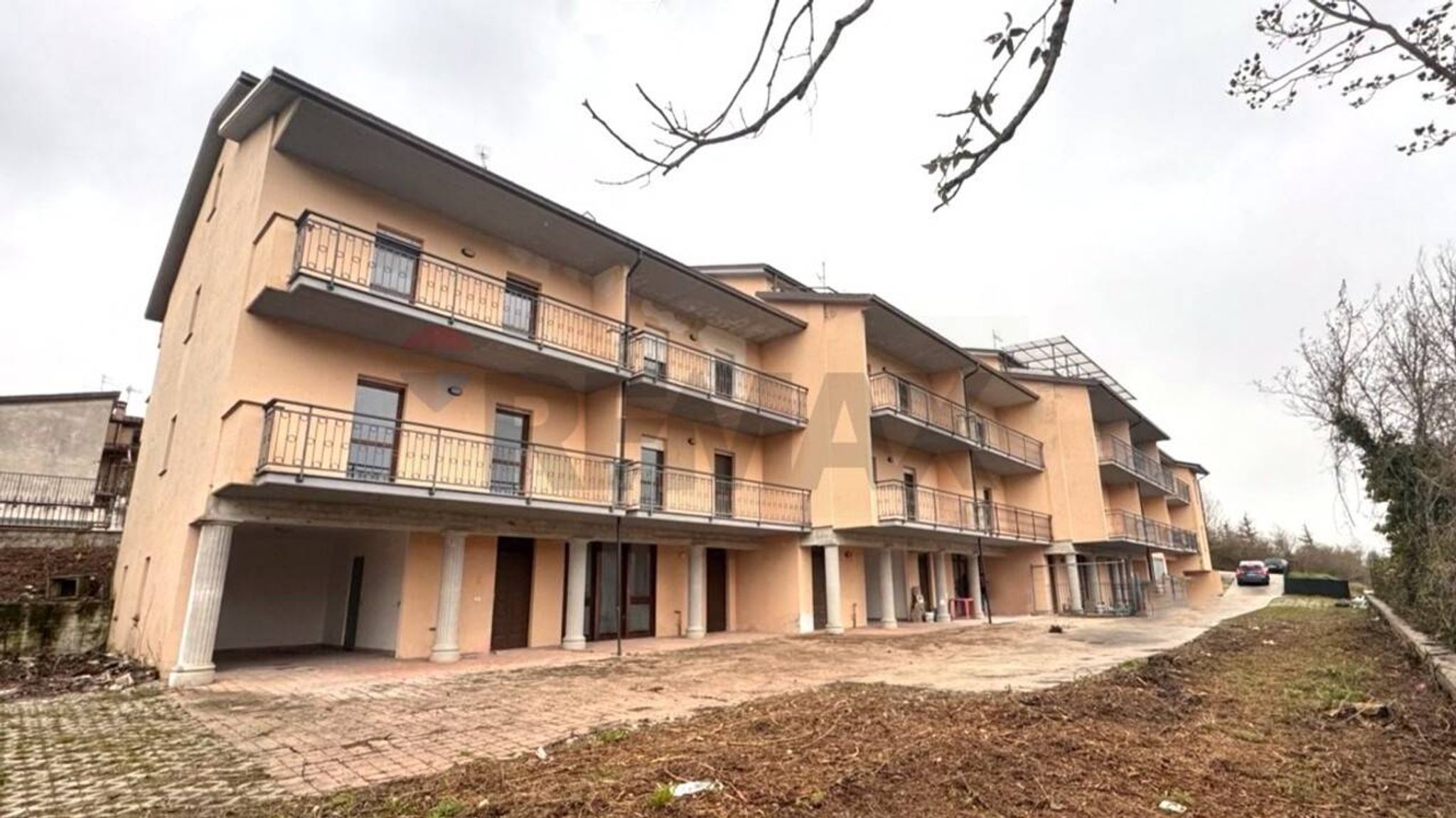Edificio all'aperto
