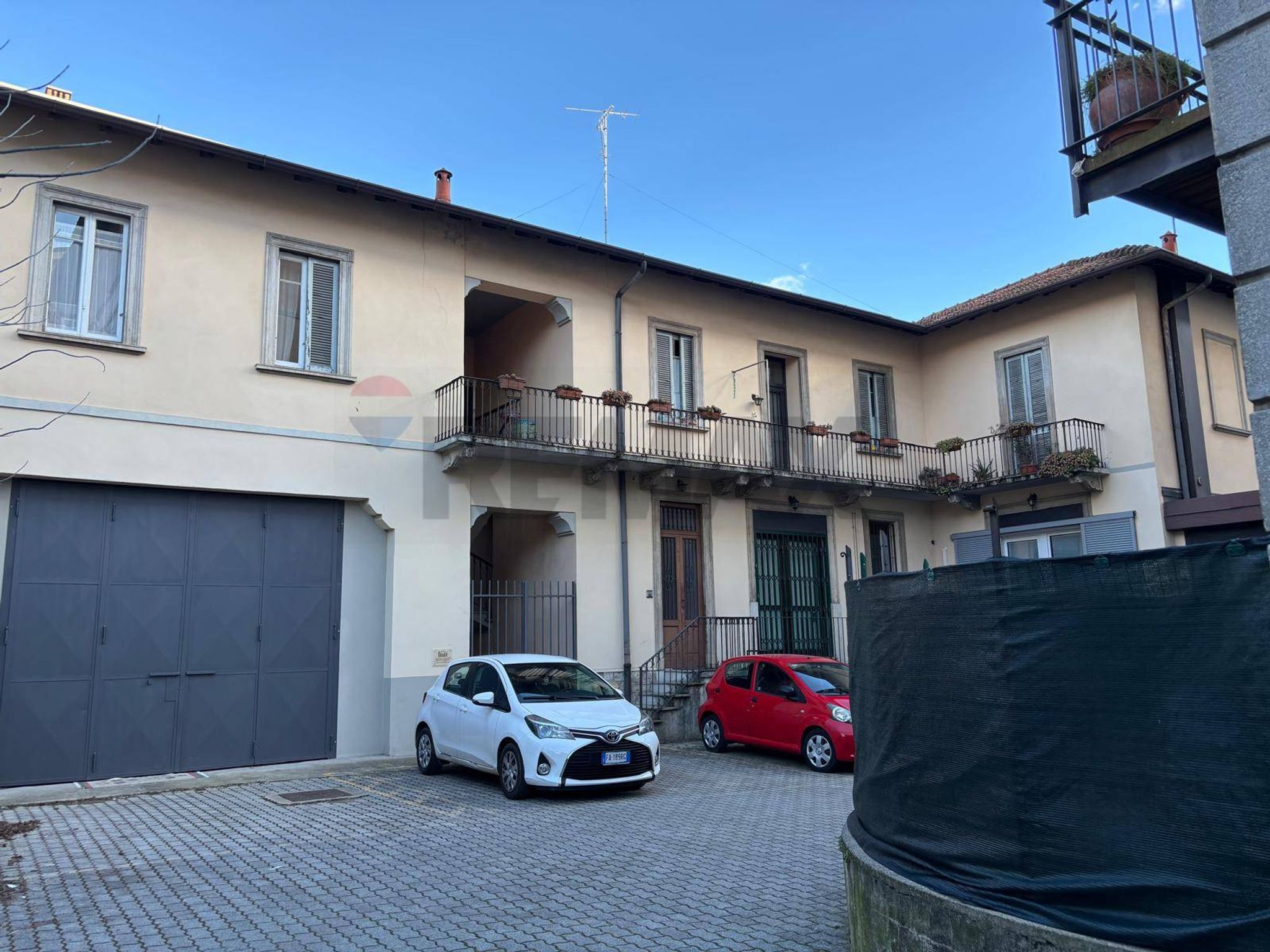 Edificio all'aperto