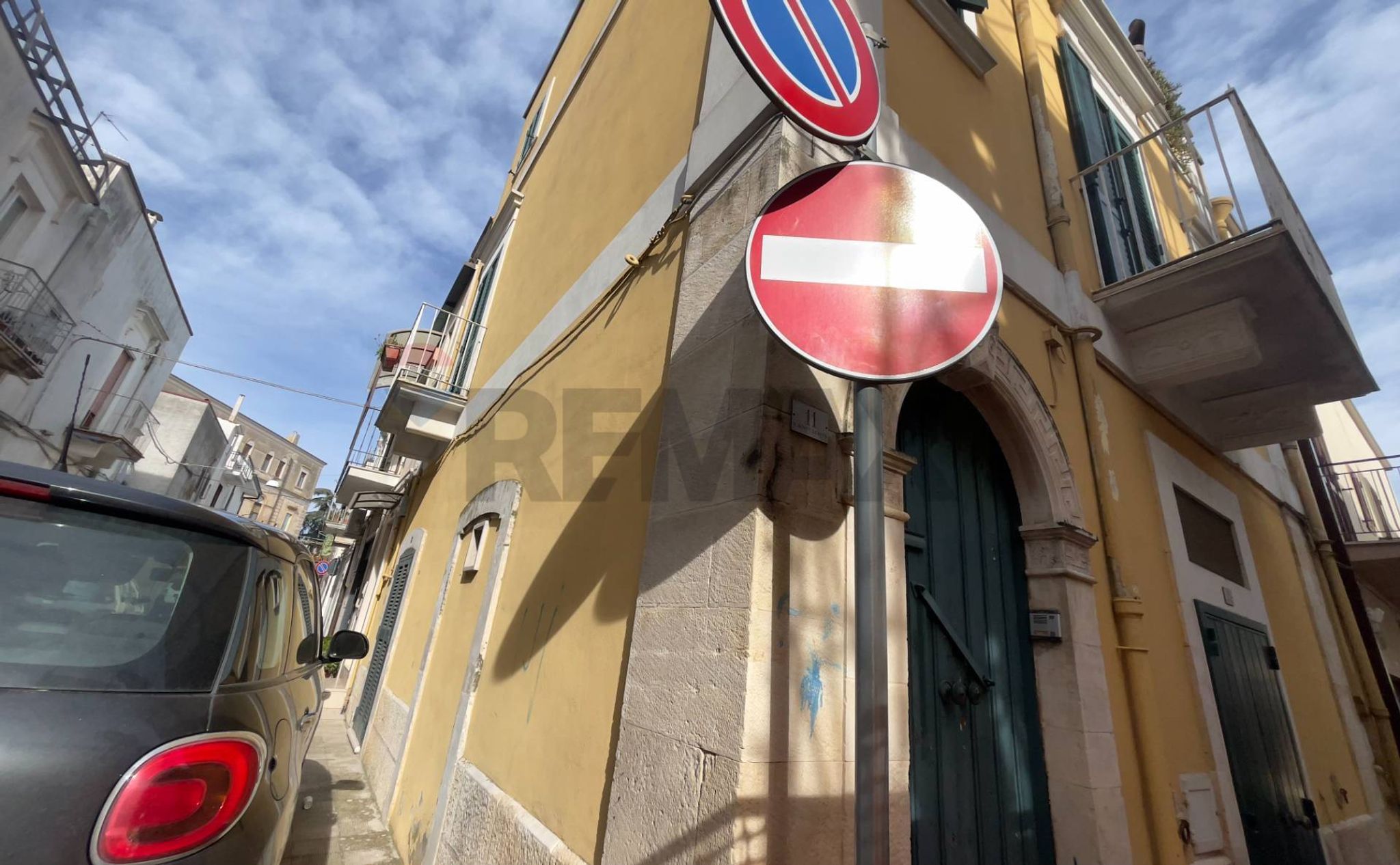Edificio all'aperto