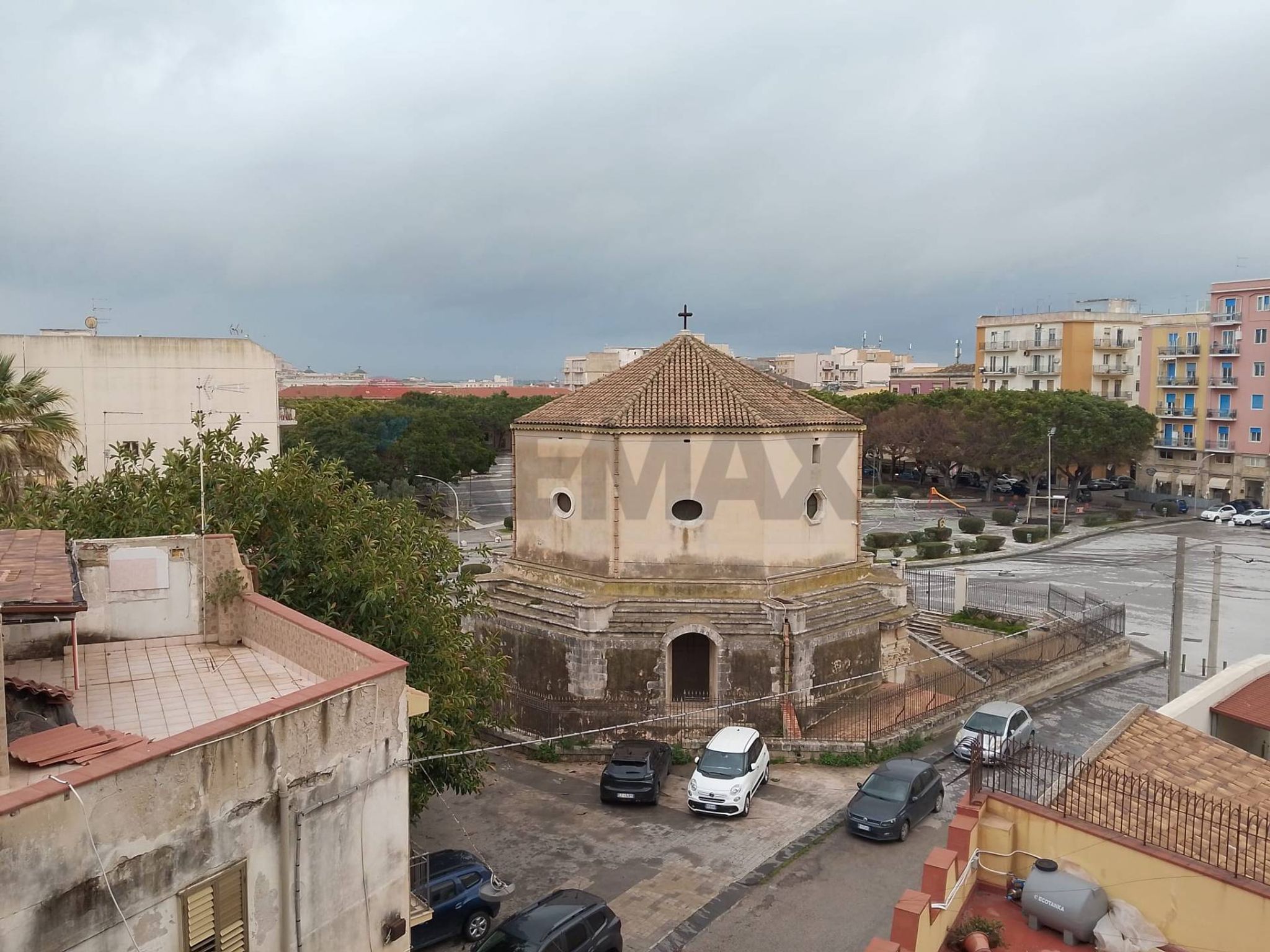 Edificio all'aperto