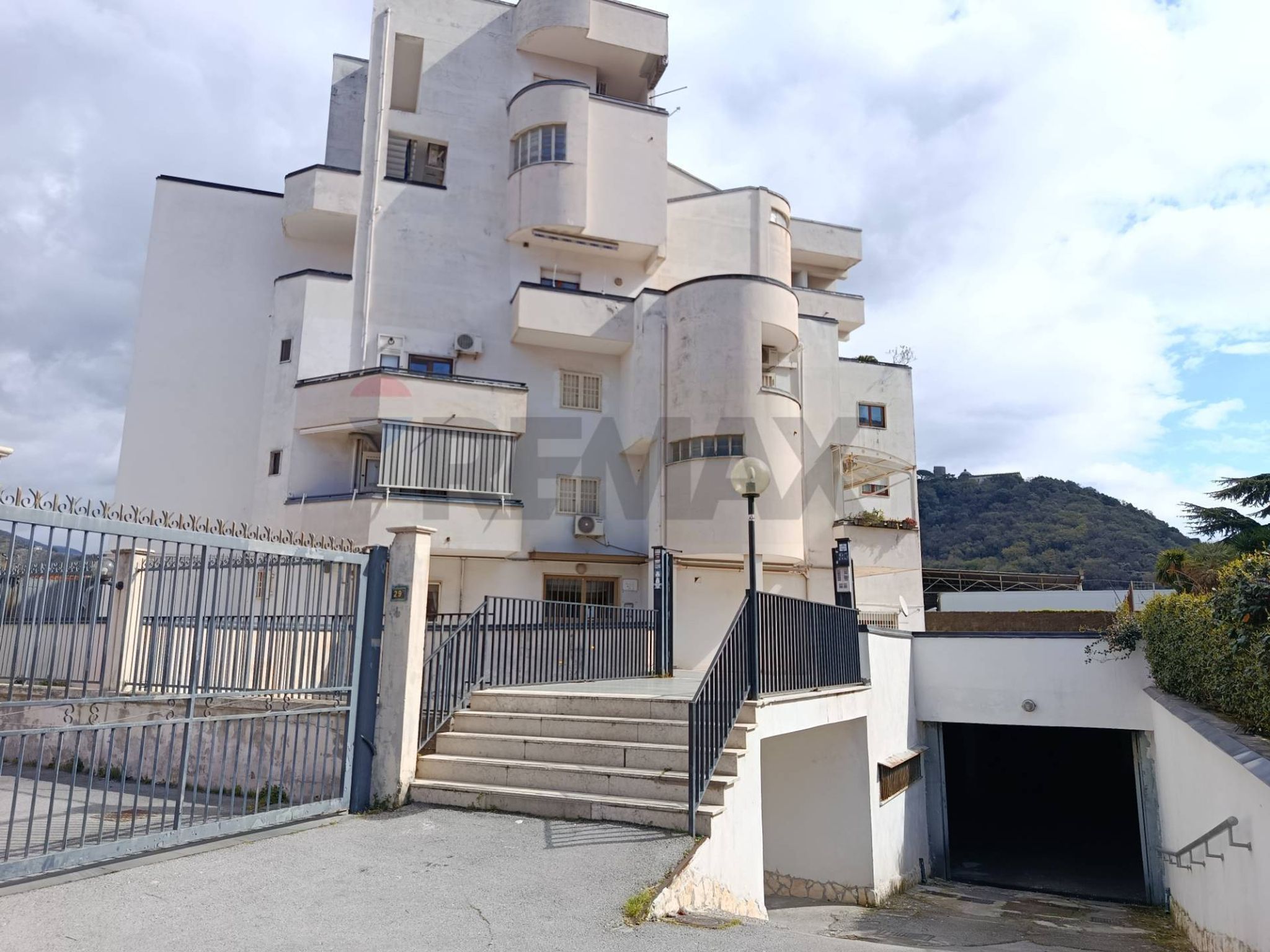 Edificio all'aperto