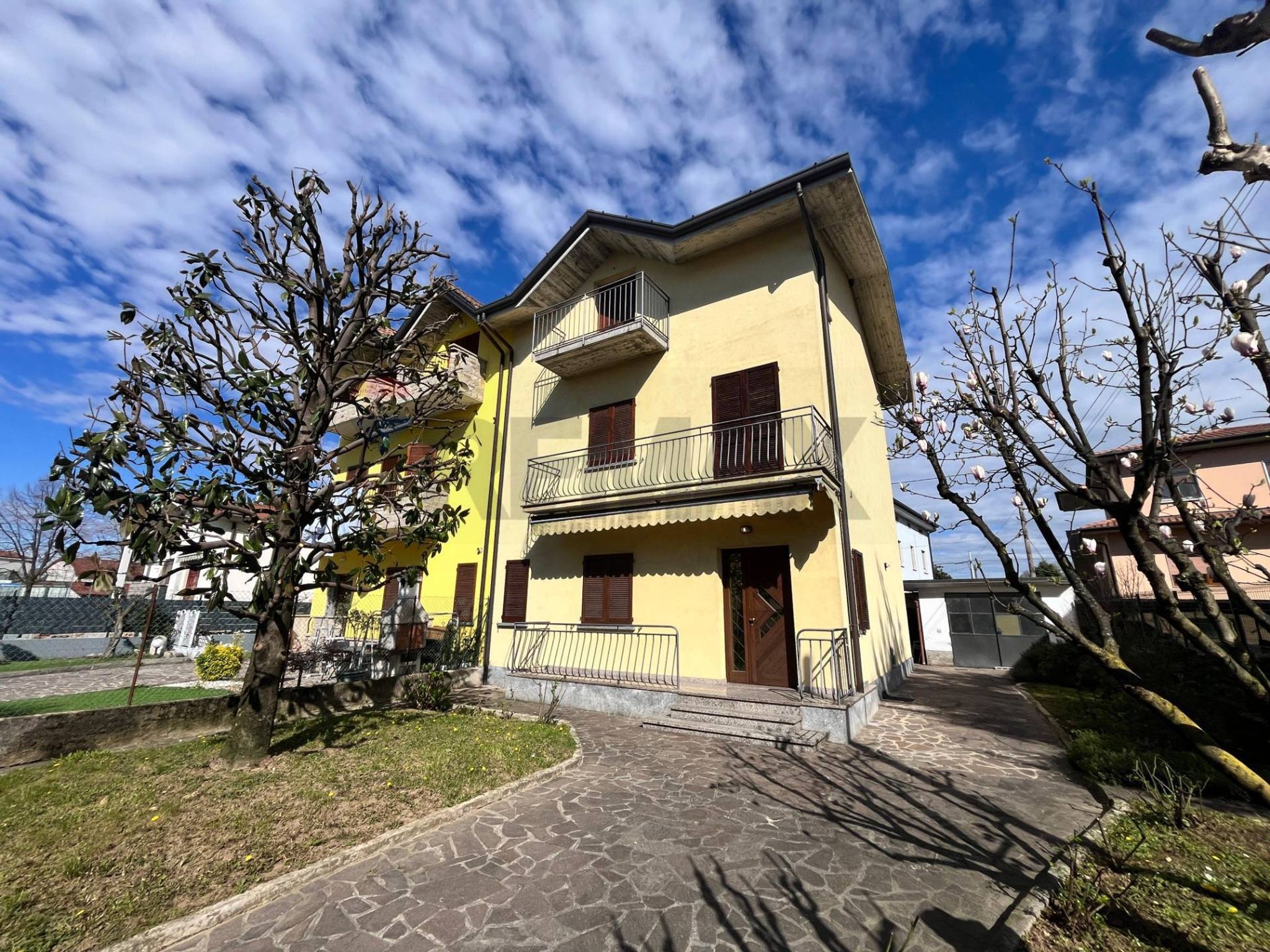 Property in Levate