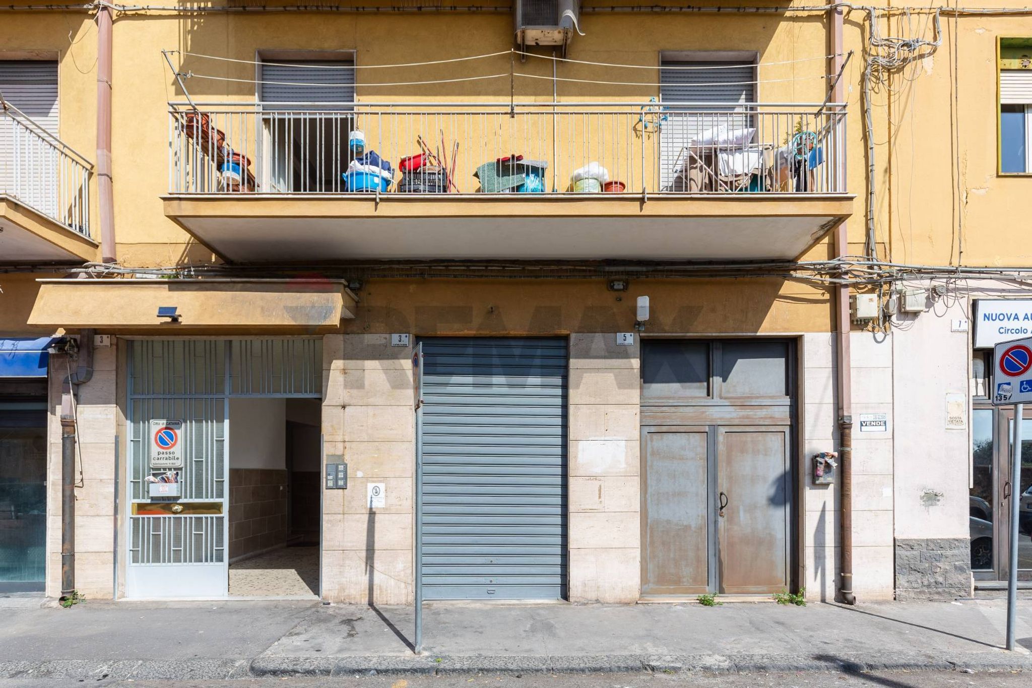 Edificio all'aperto