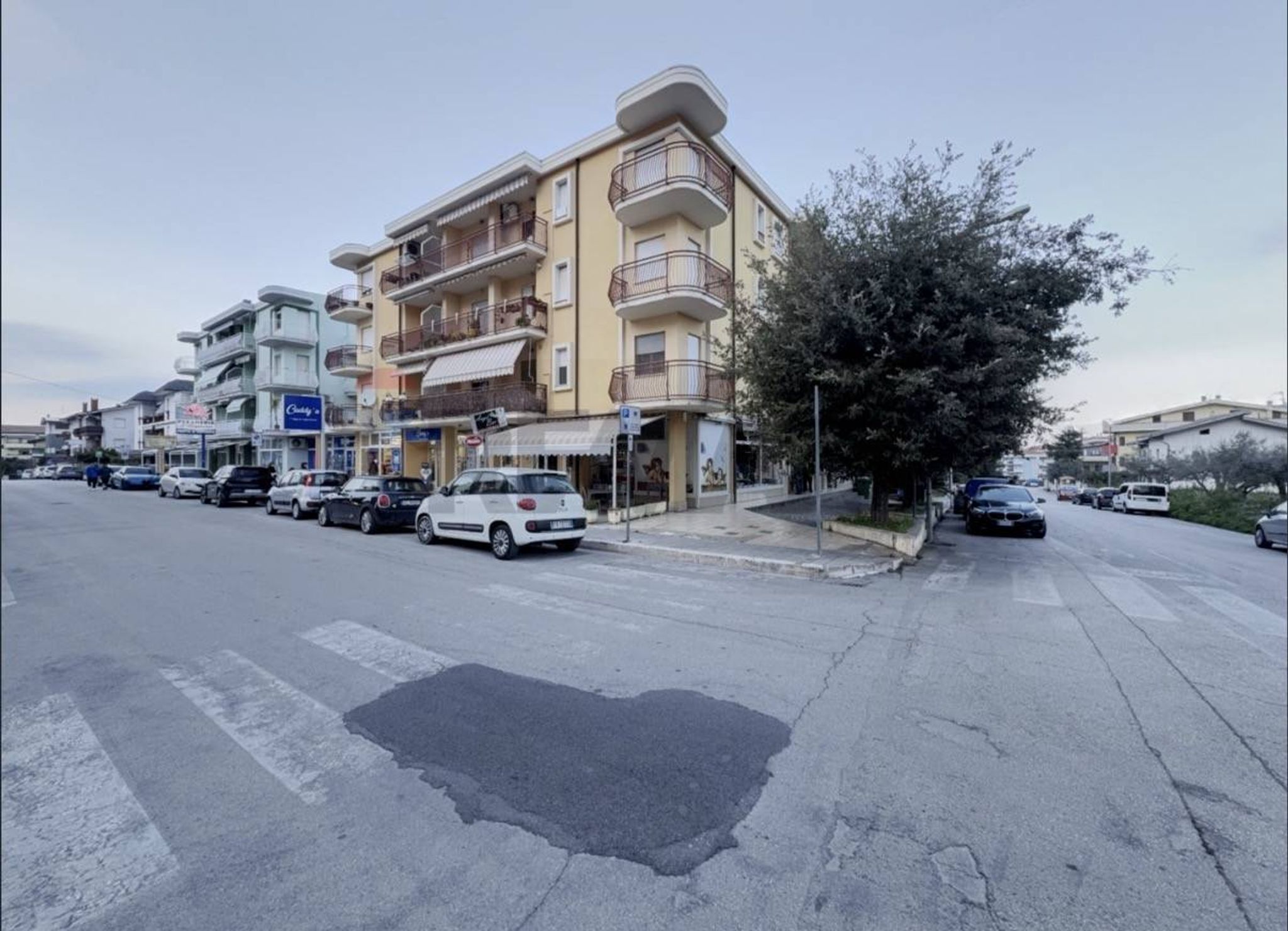 Edificio all'aperto