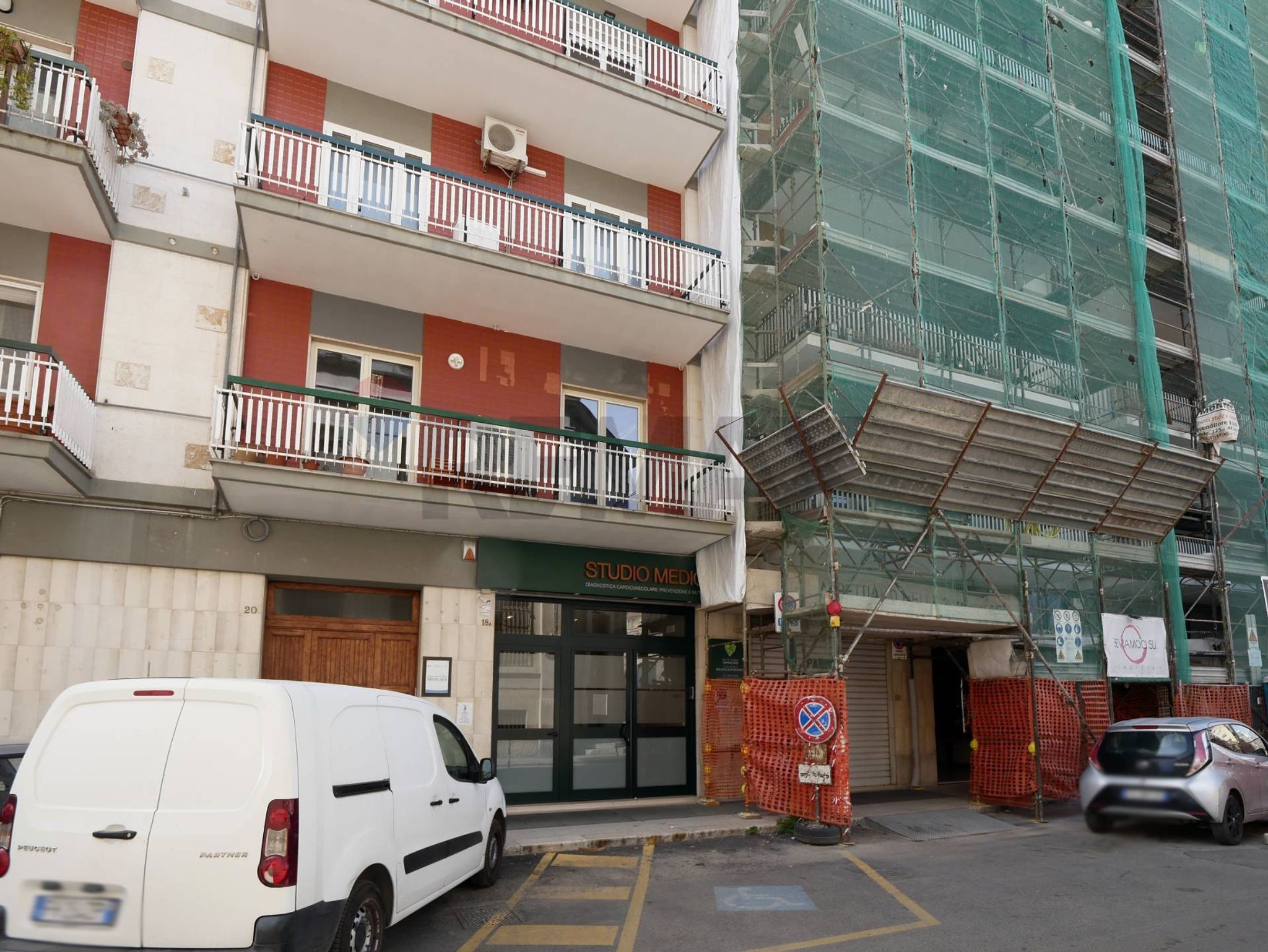 Edificio all'aperto