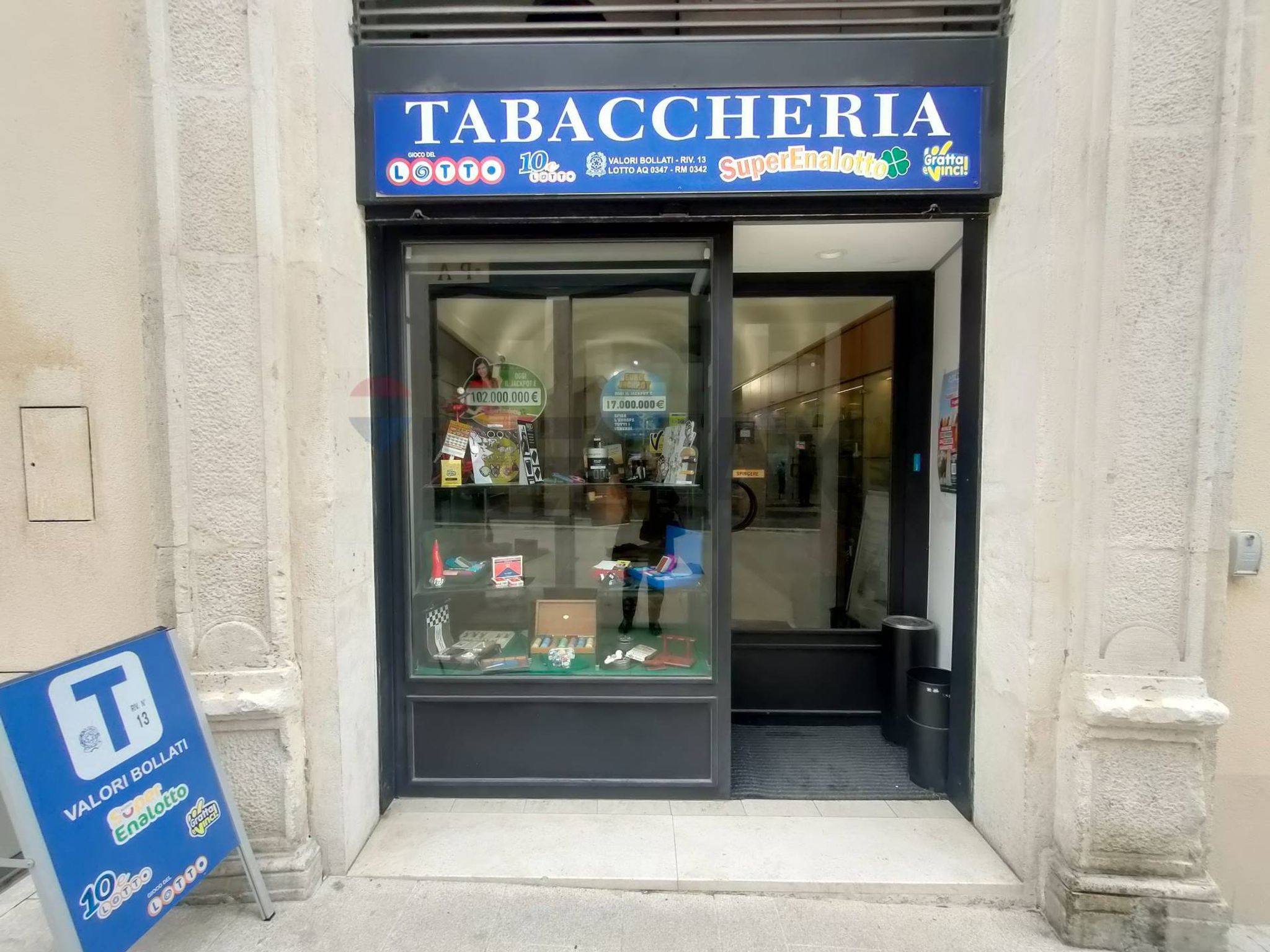 Edificio all'aperto