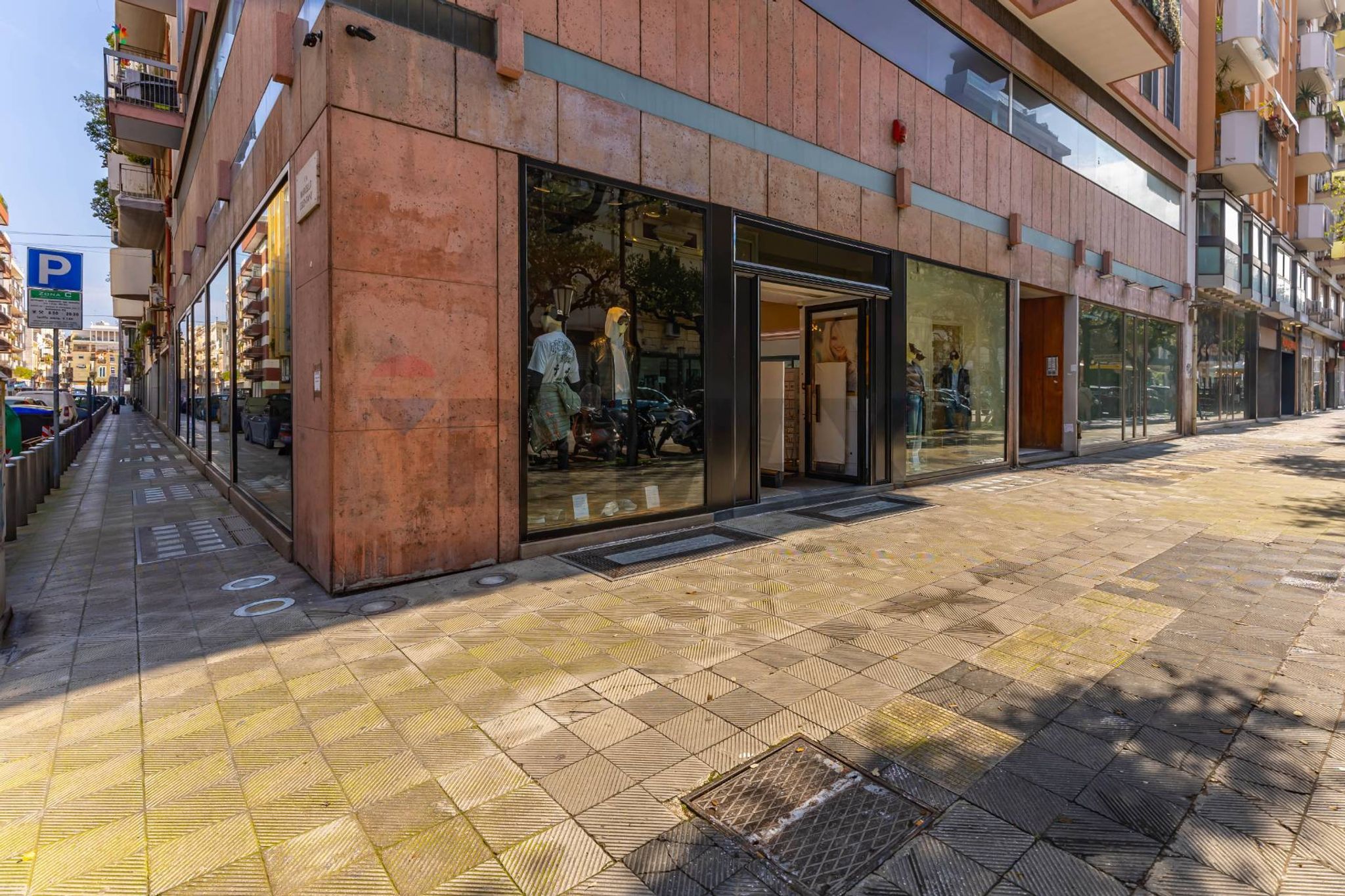 Edificio all'aperto