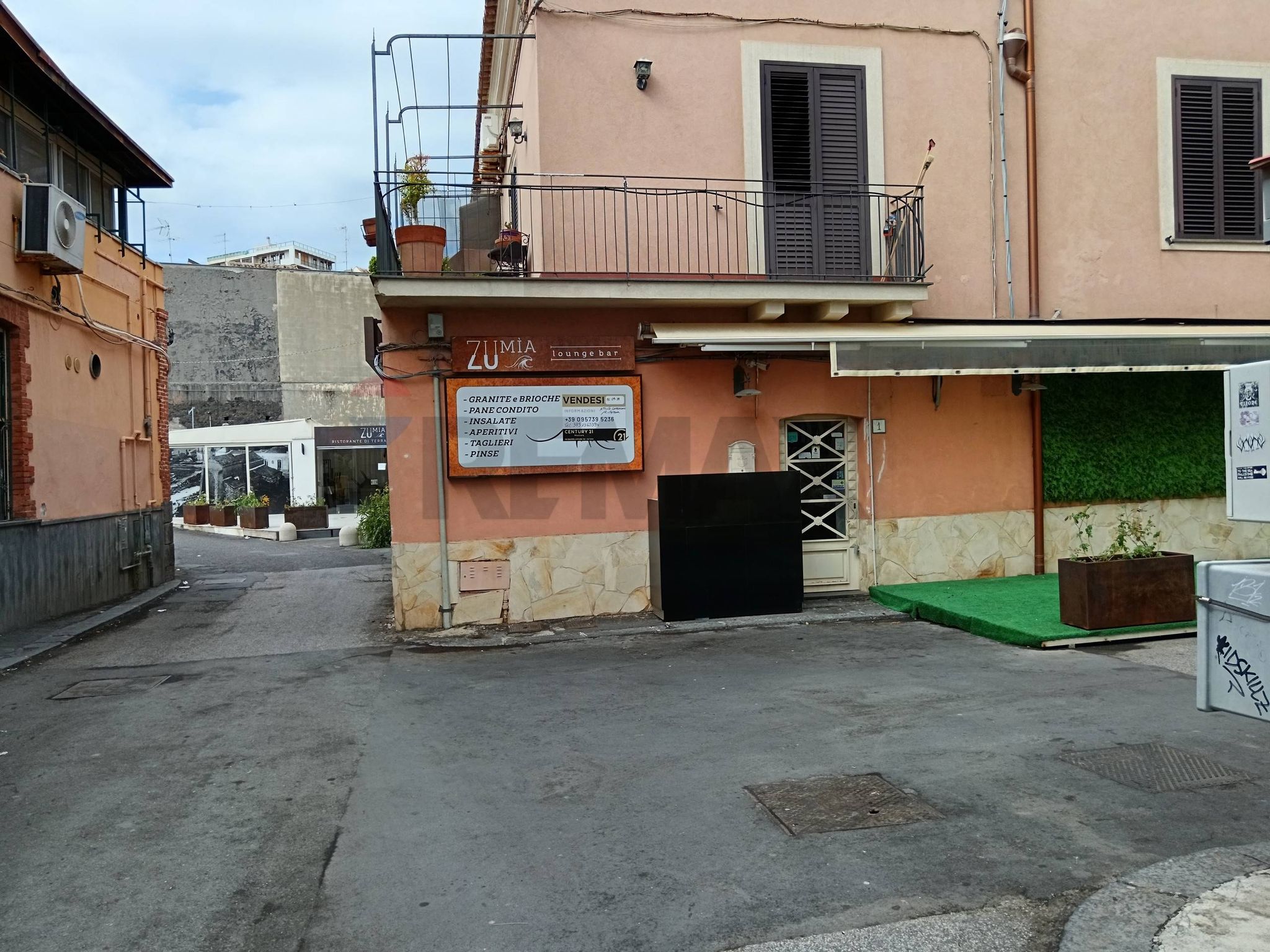 Edificio all'aperto