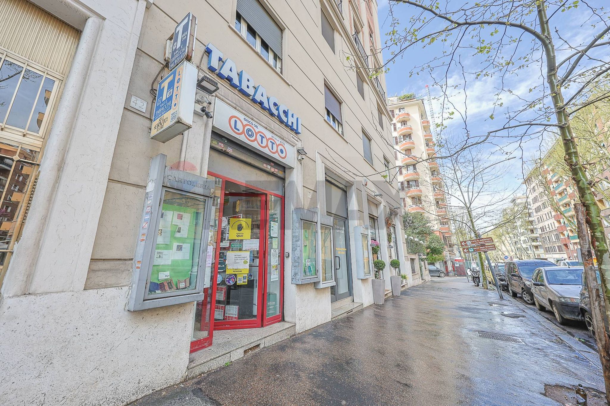 Edificio all'aperto