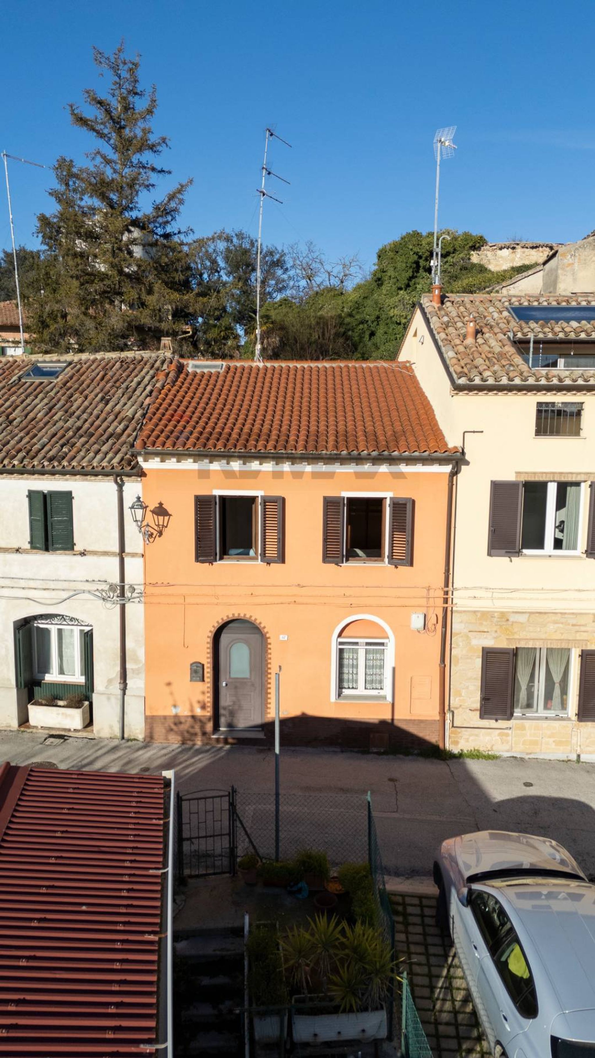 Edificio all'aperto
