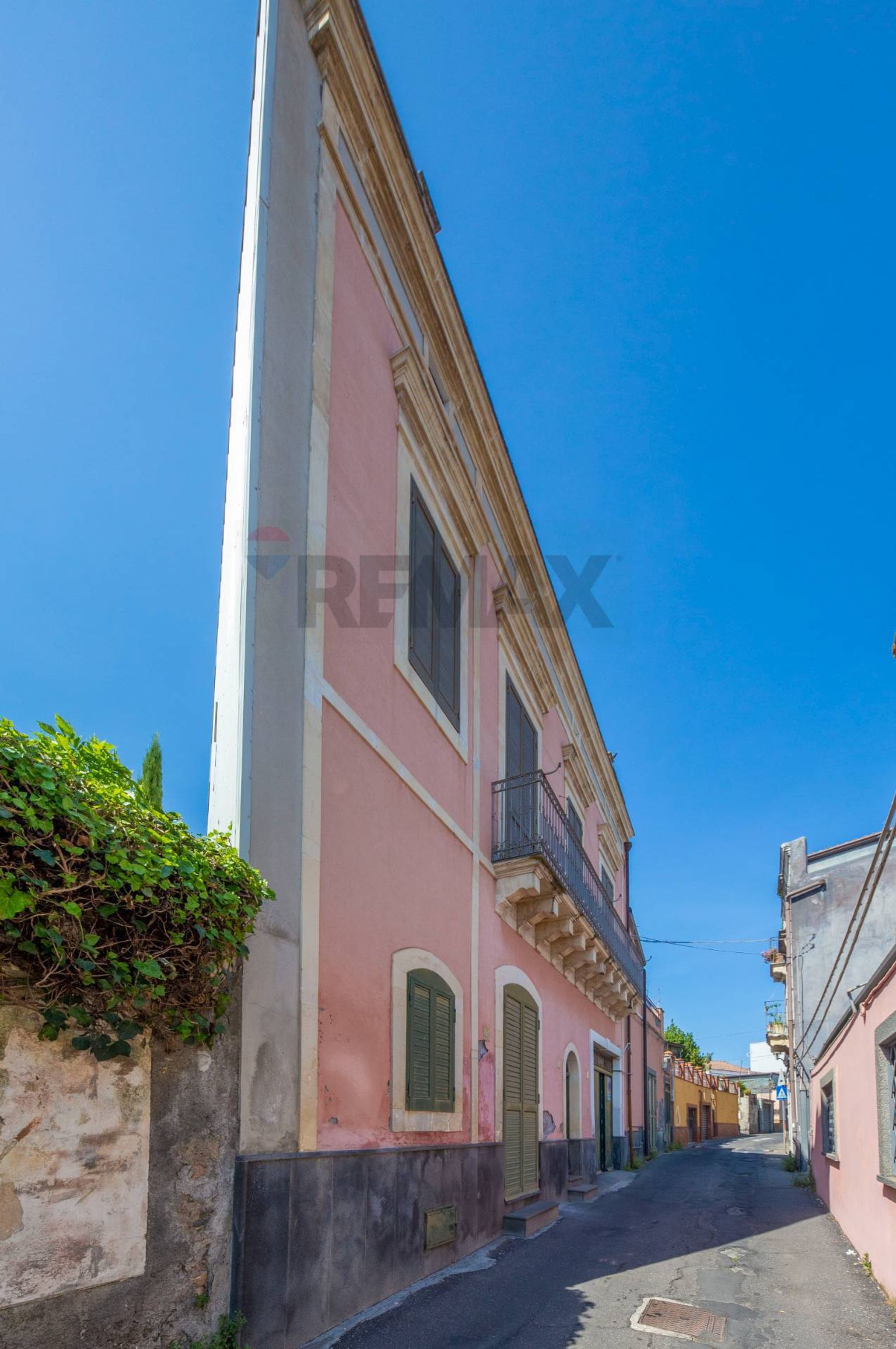 Edificio all'aperto