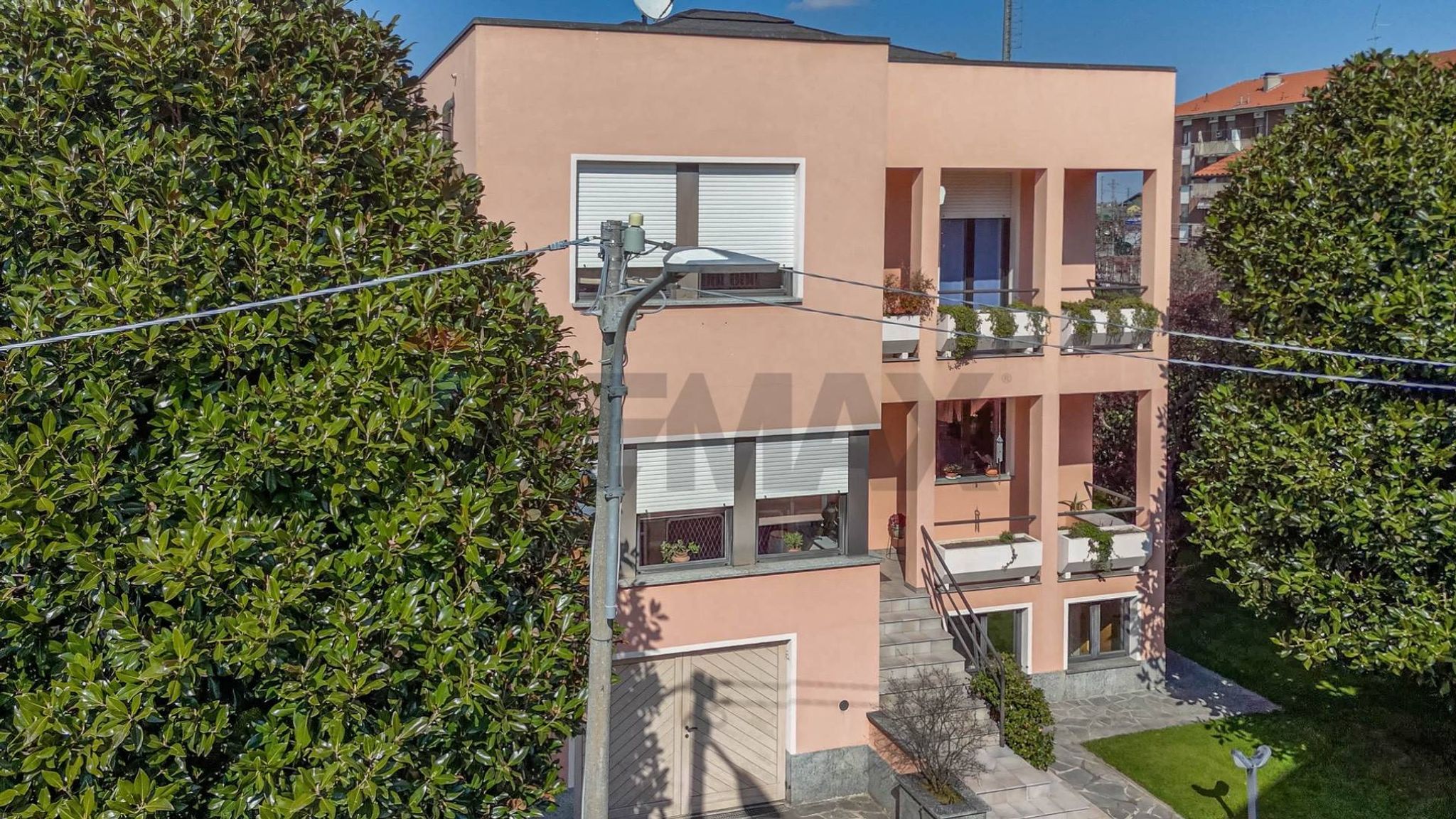 Edificio all'aperto