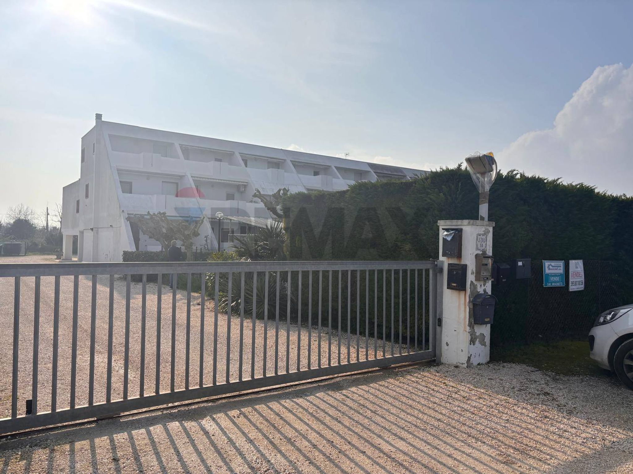 Ingresso, residence