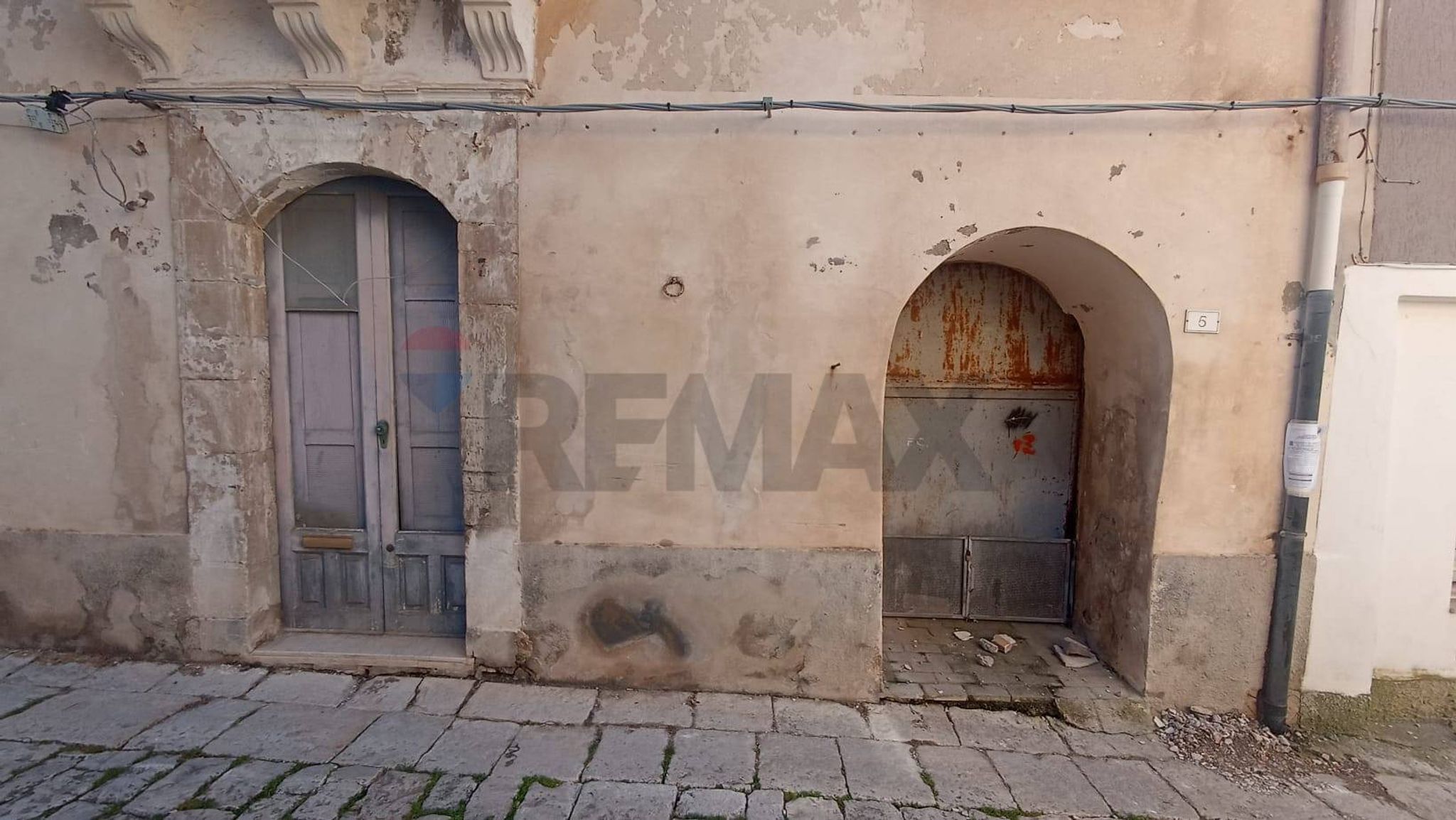 Edificio all'aperto