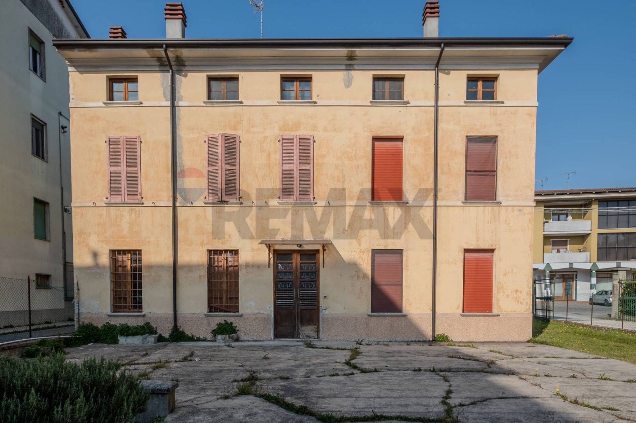 Edificio all'aperto