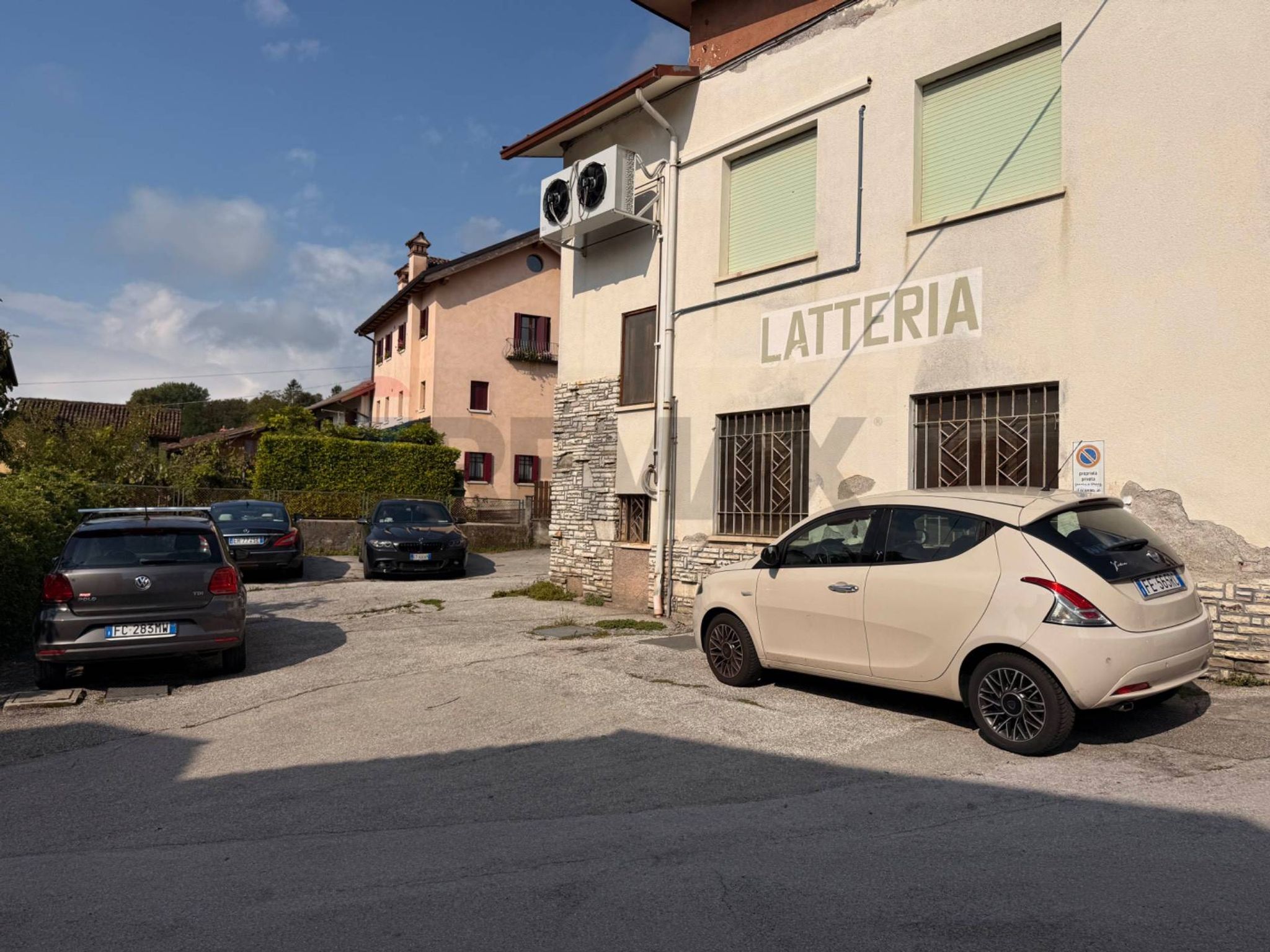 Edificio all'aperto