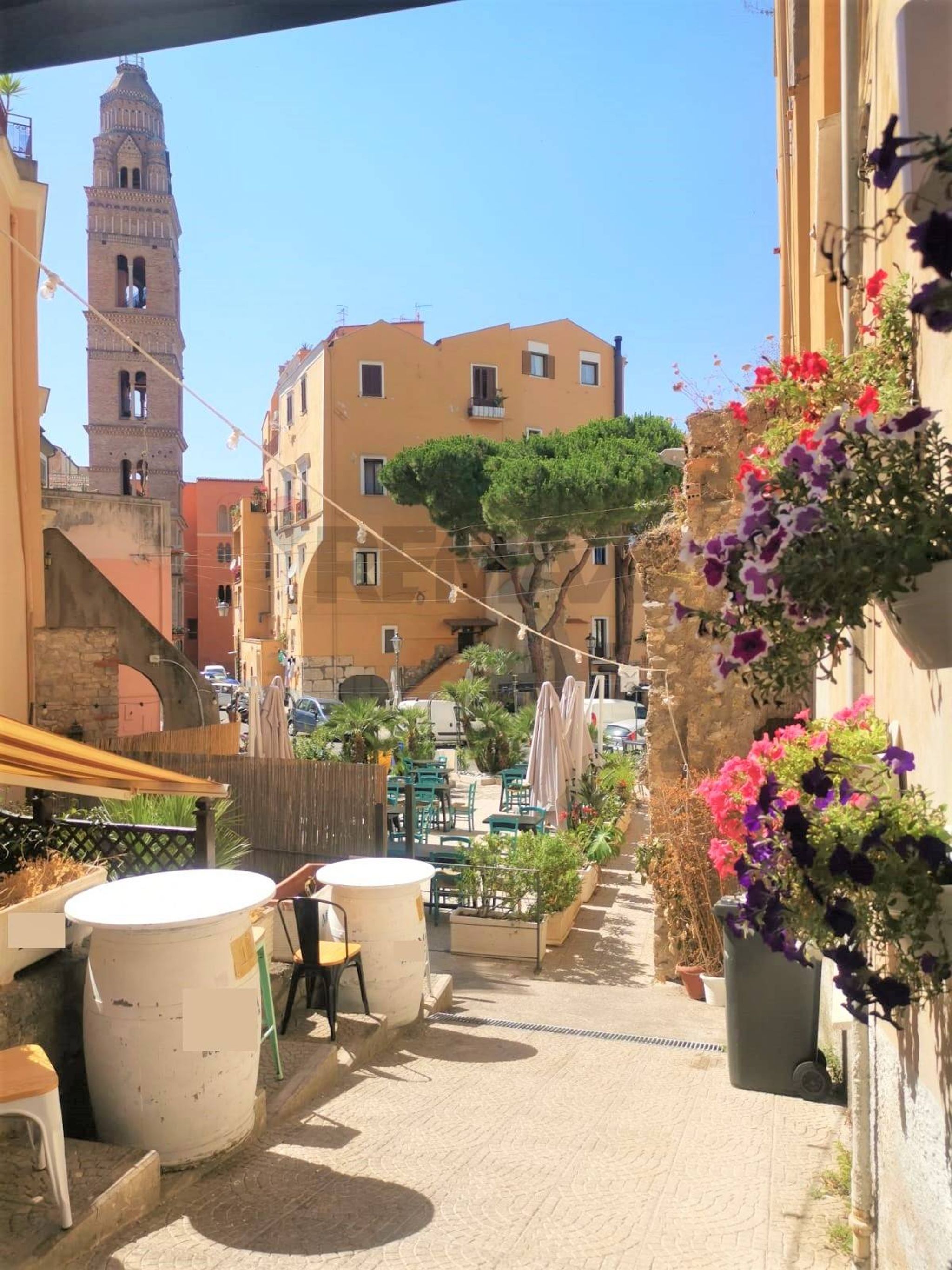 Edificio all'aperto