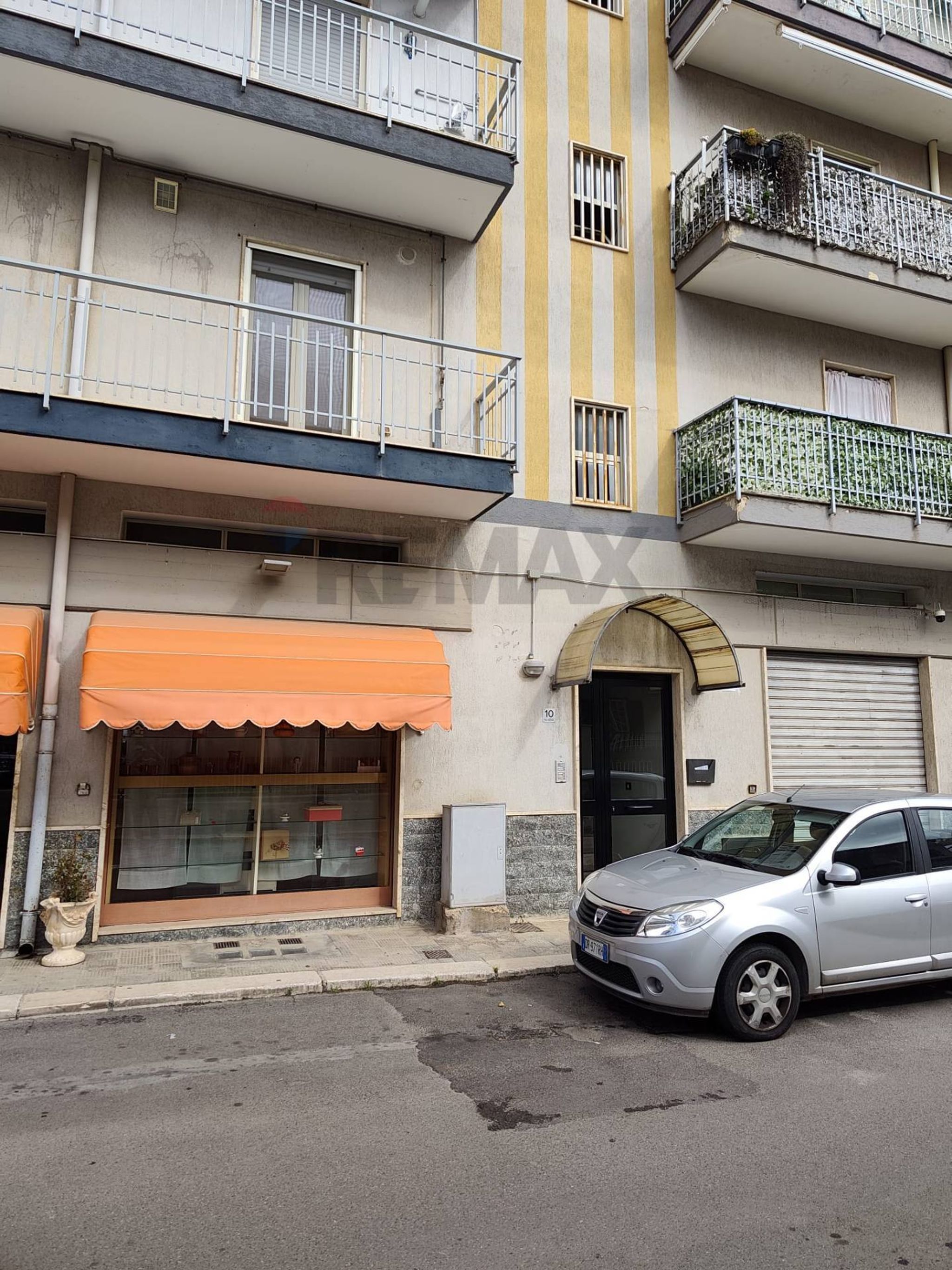 Edificio all'aperto