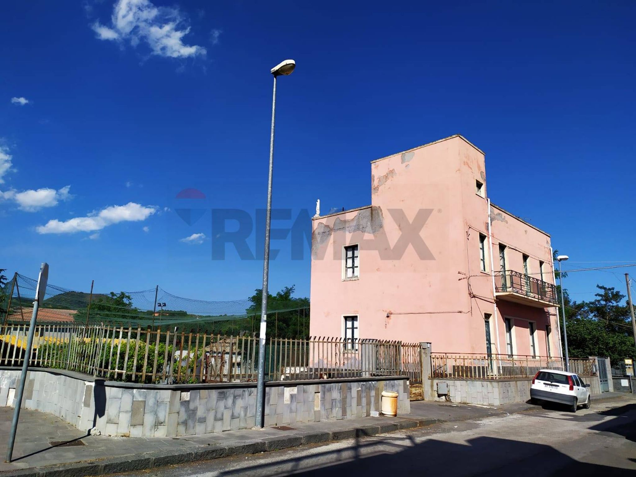 Edificio all'aperto