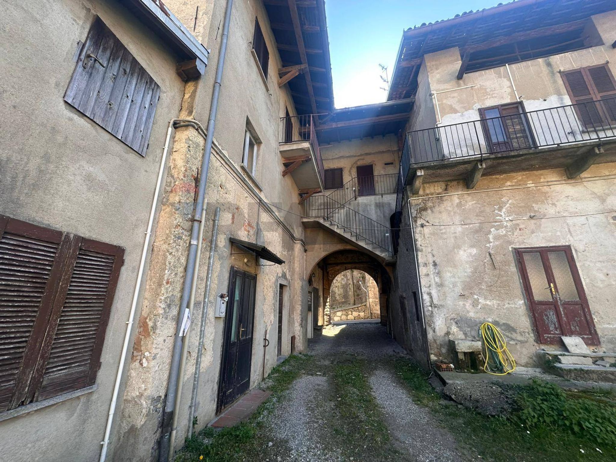 Property in Besozzo