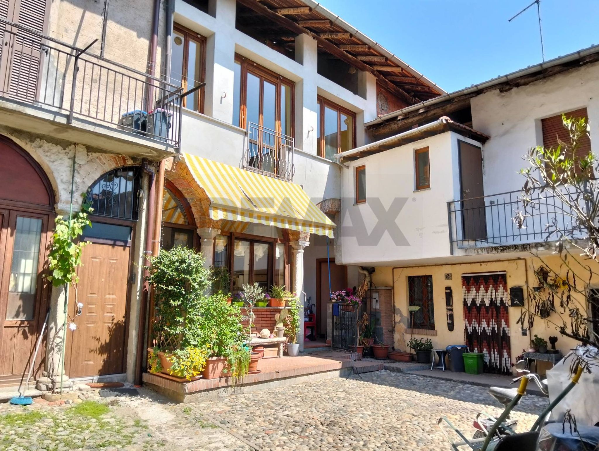 Casa all'aperto