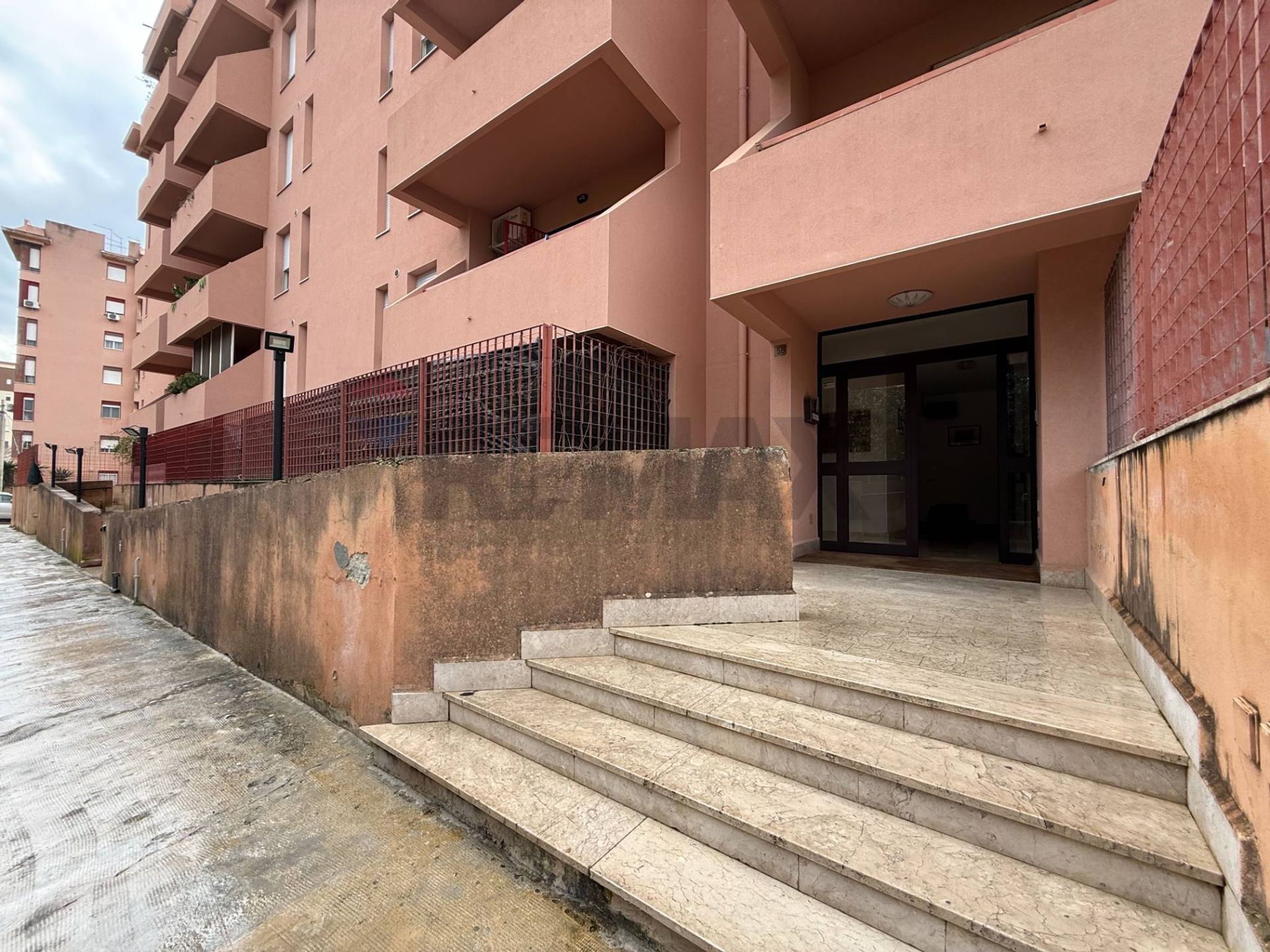 Edificio all'aperto