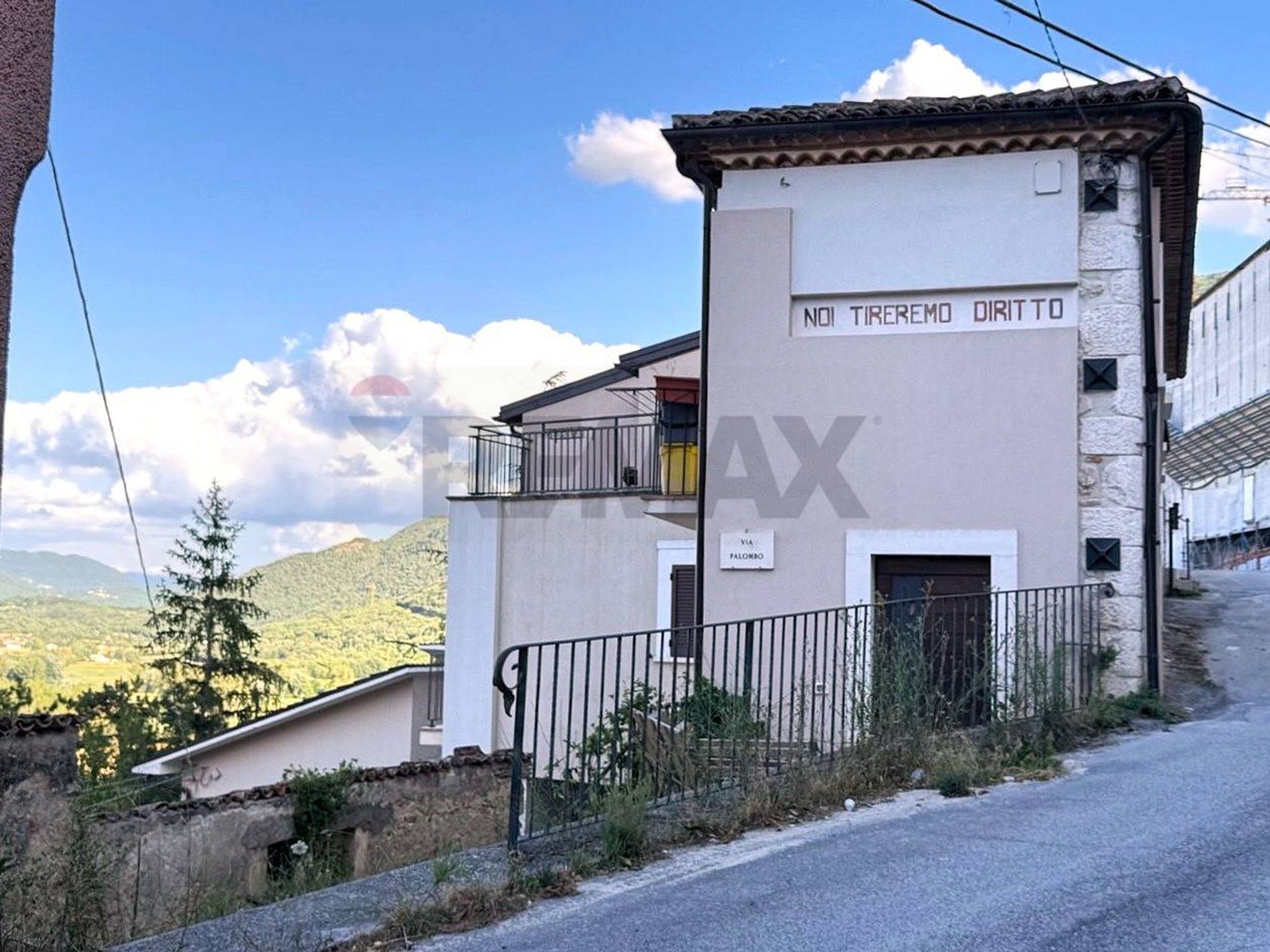 Property in Fossa