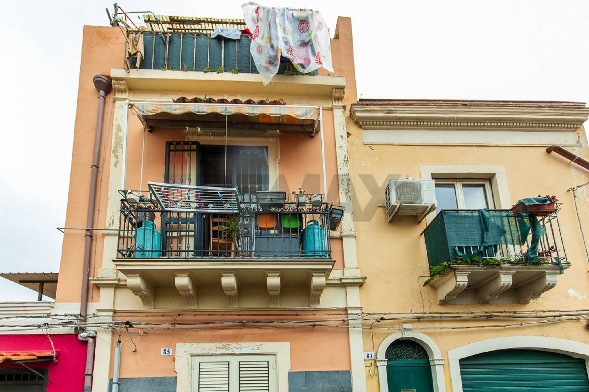 Edificio all'aperto