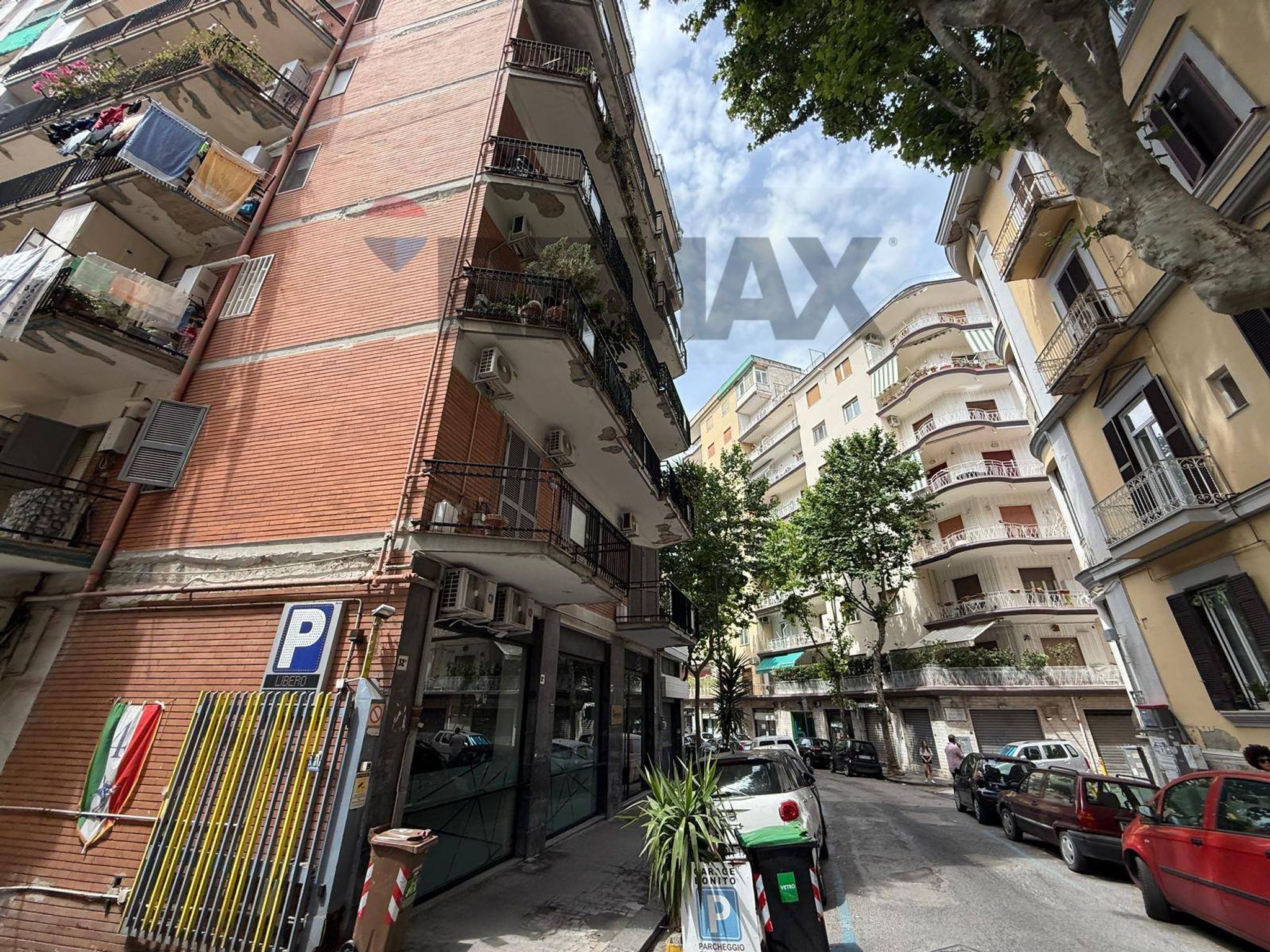 Edificio all'aperto